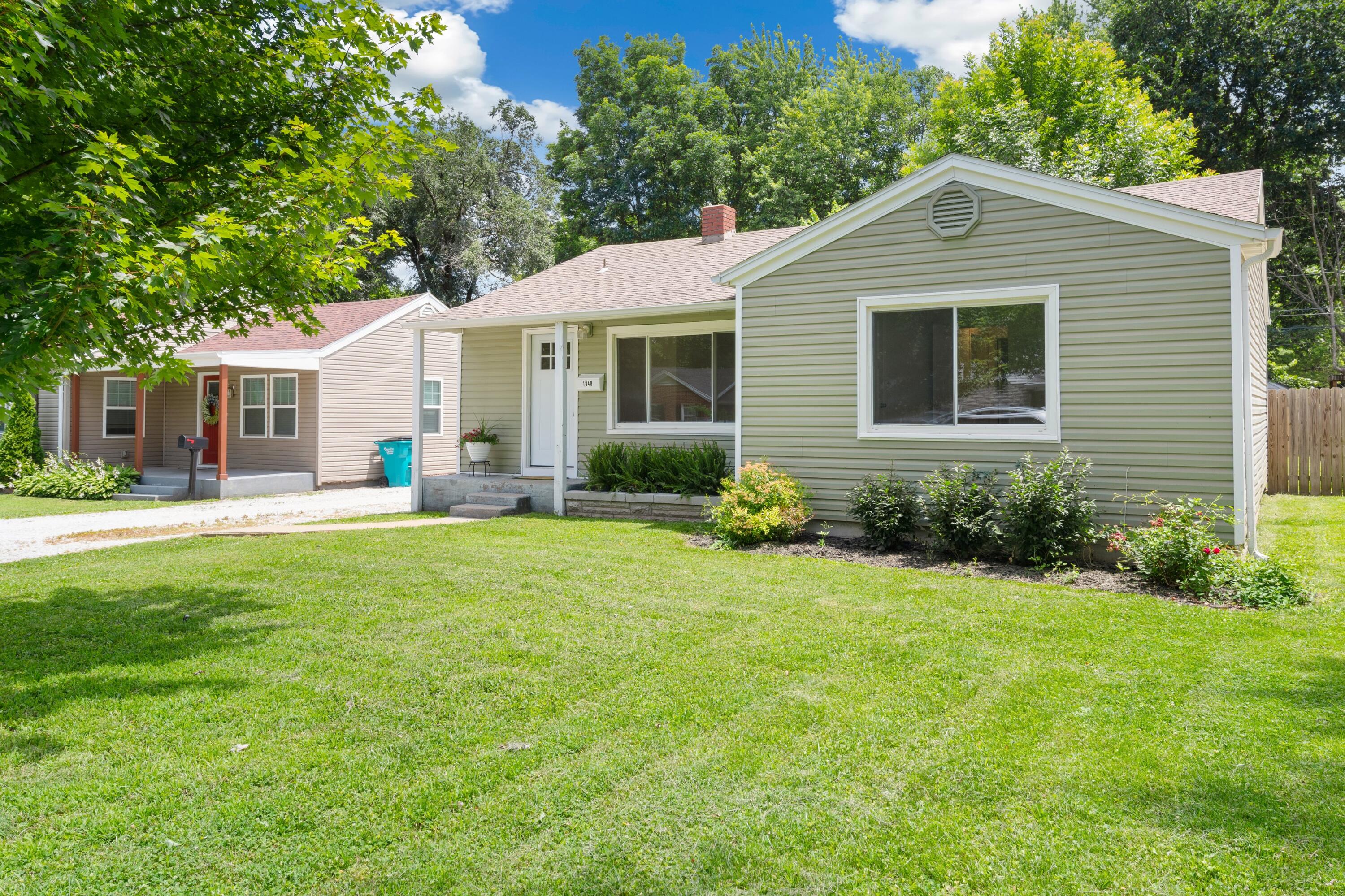 1848 South Maryland Avenue Property Photo 1