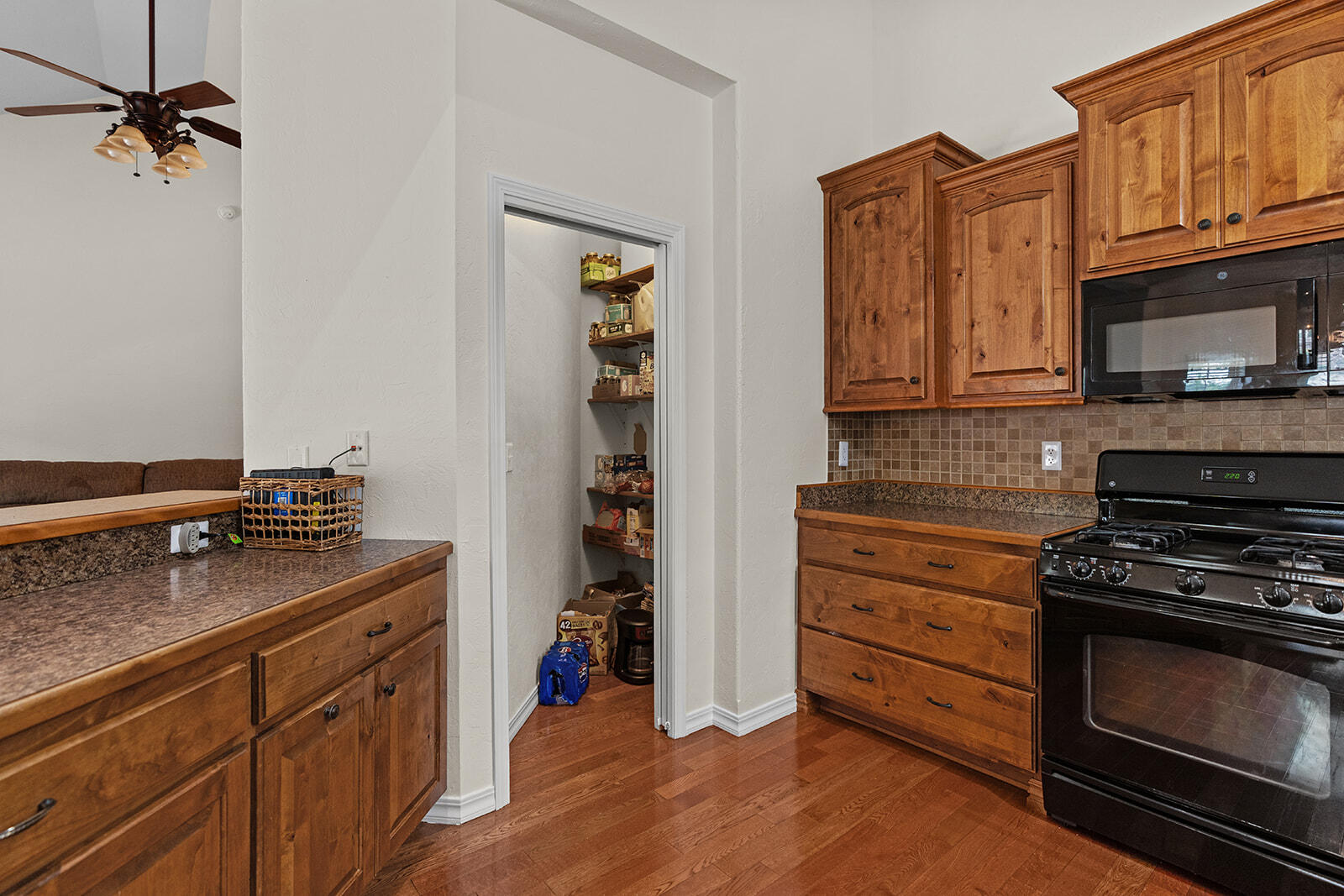 806 East Grant Street Property Photo 11