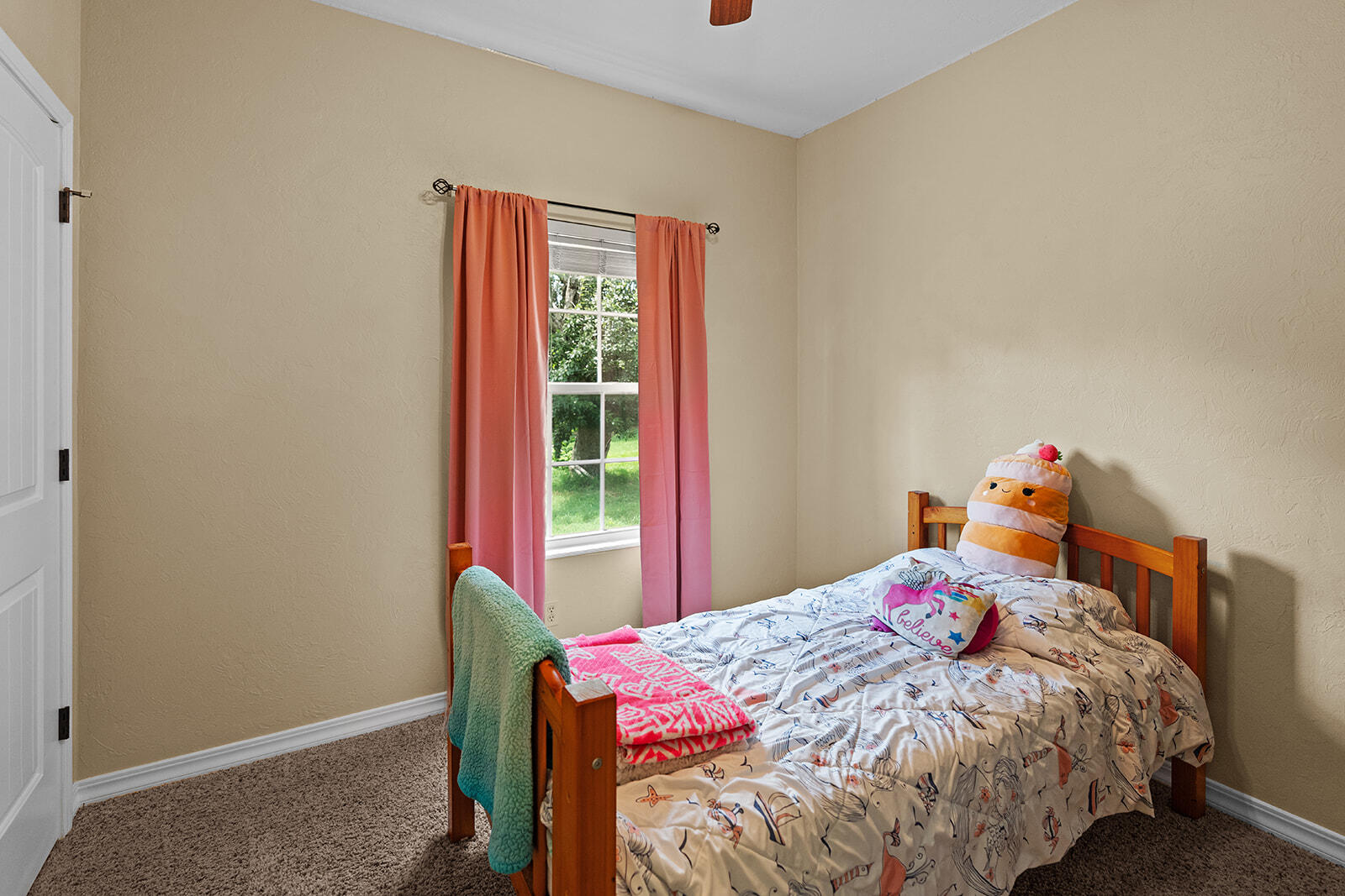 806 East Grant Street Property Photo 24