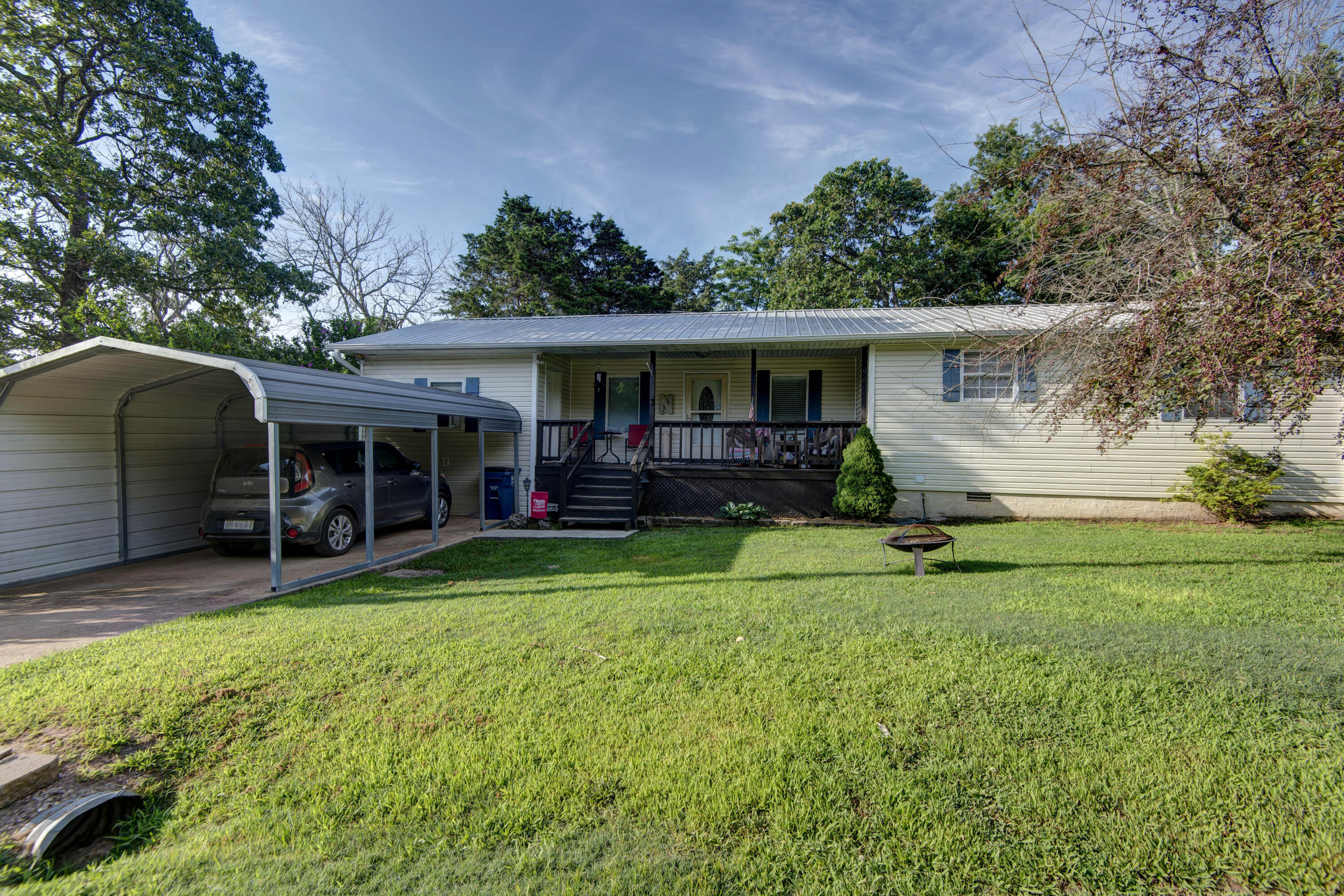 530 East Pine Street Property Photo 1