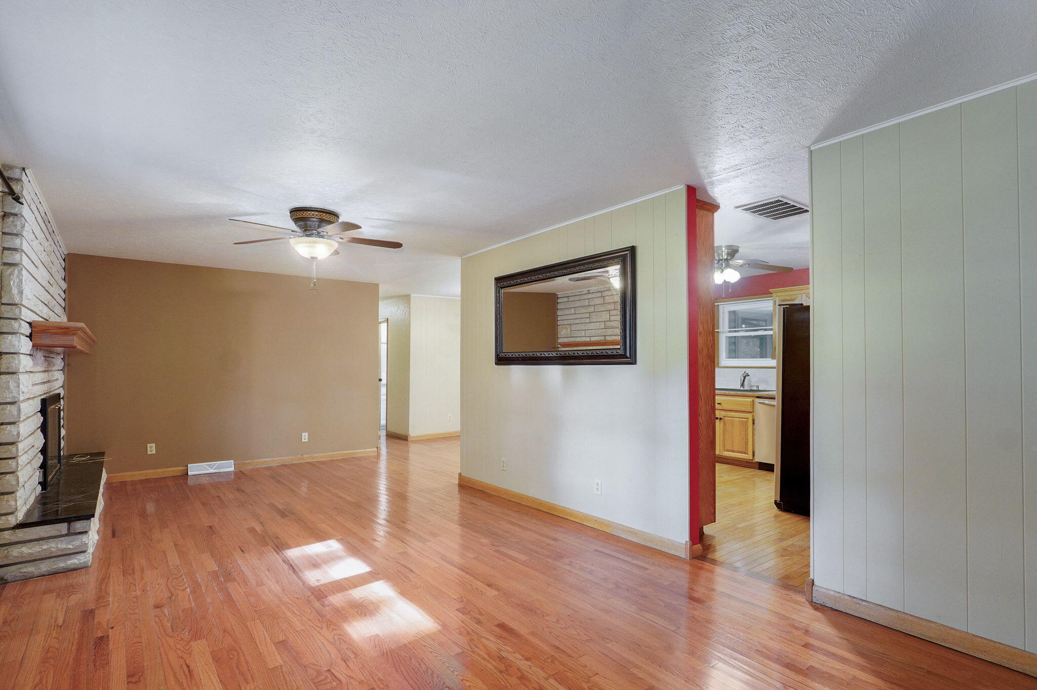 115 North Bonnie Avenue Property Photo 4