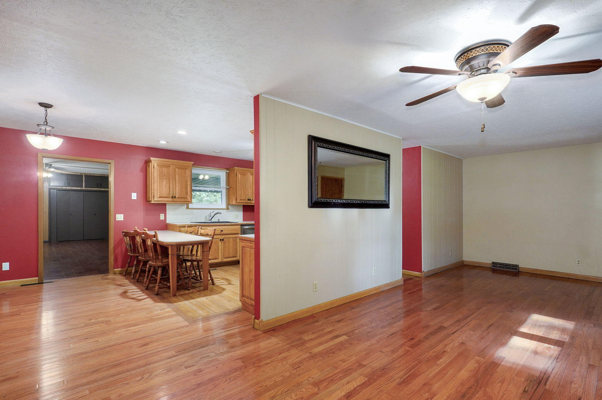 115 North Bonnie Avenue Property Photo 6