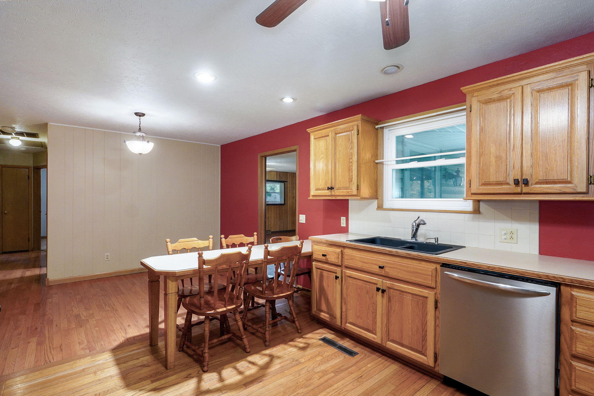115 North Bonnie Avenue Property Photo 10