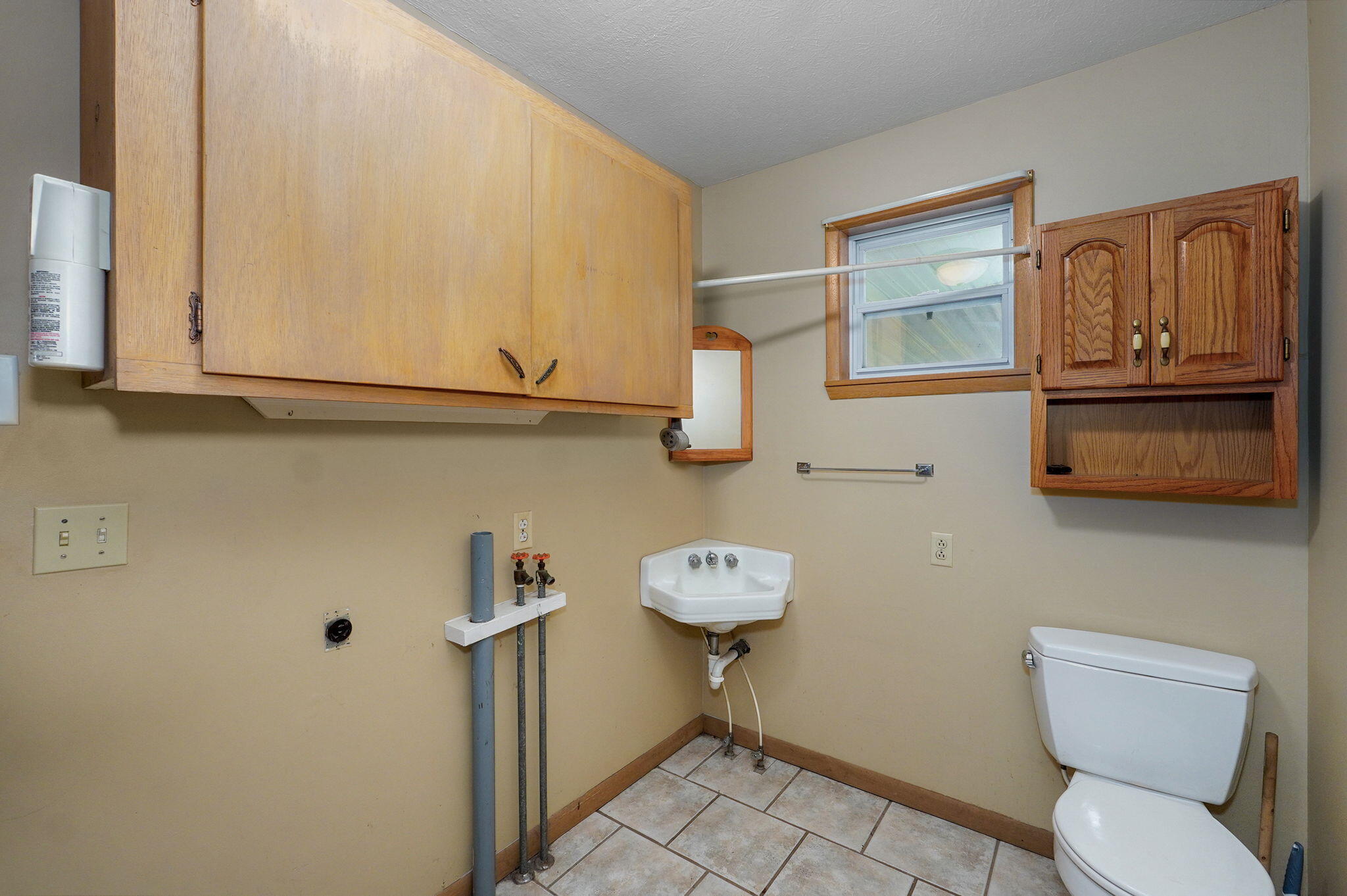 115 North Bonnie Avenue Property Photo 11