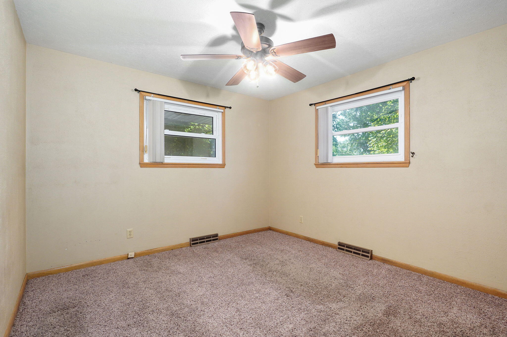 115 North Bonnie Avenue Property Photo 16