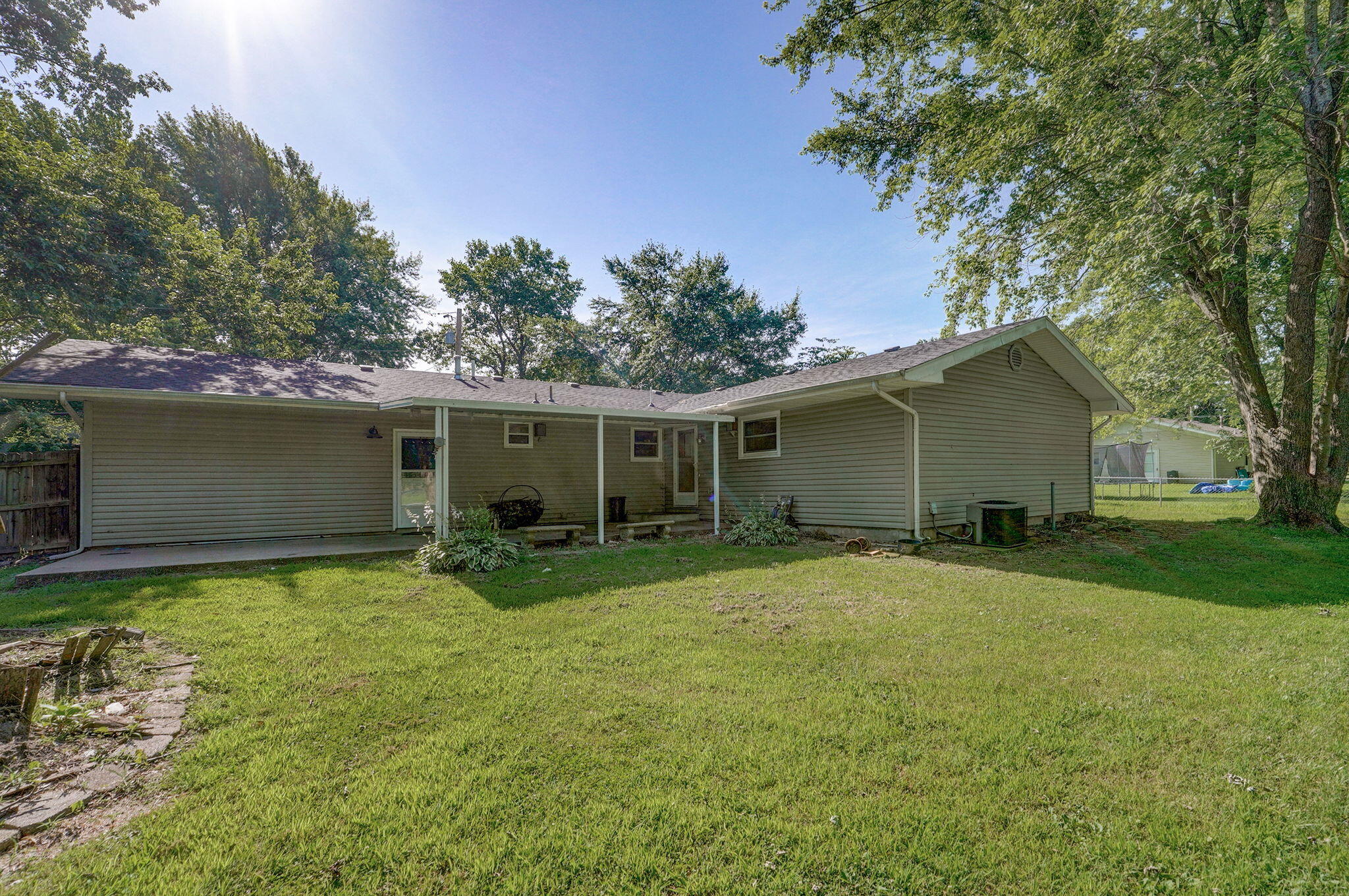 115 North Bonnie Avenue Property Photo 23
