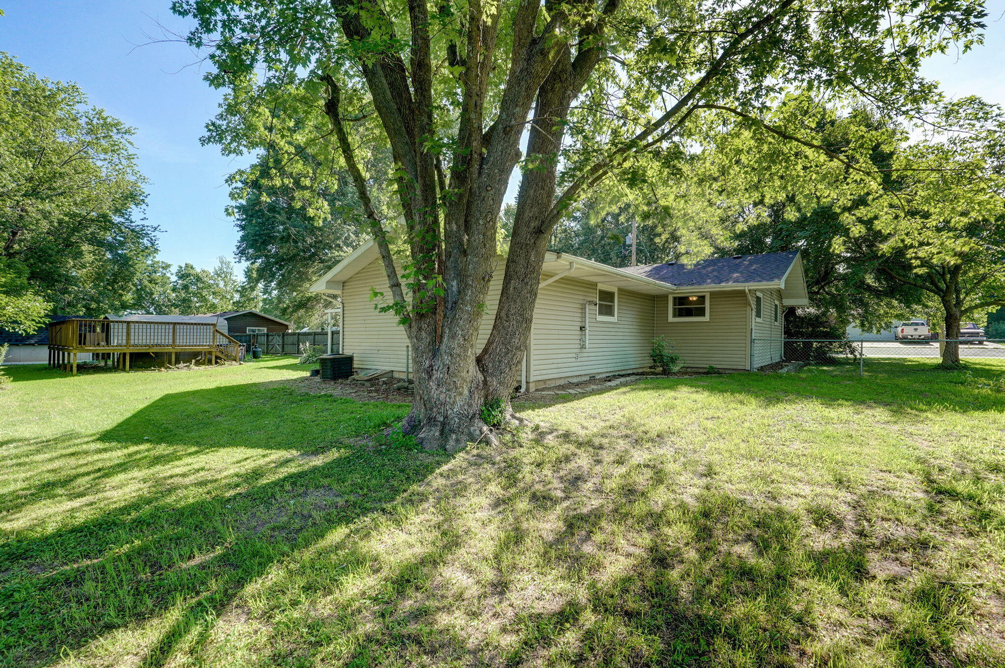 115 North Bonnie Avenue Property Photo 25