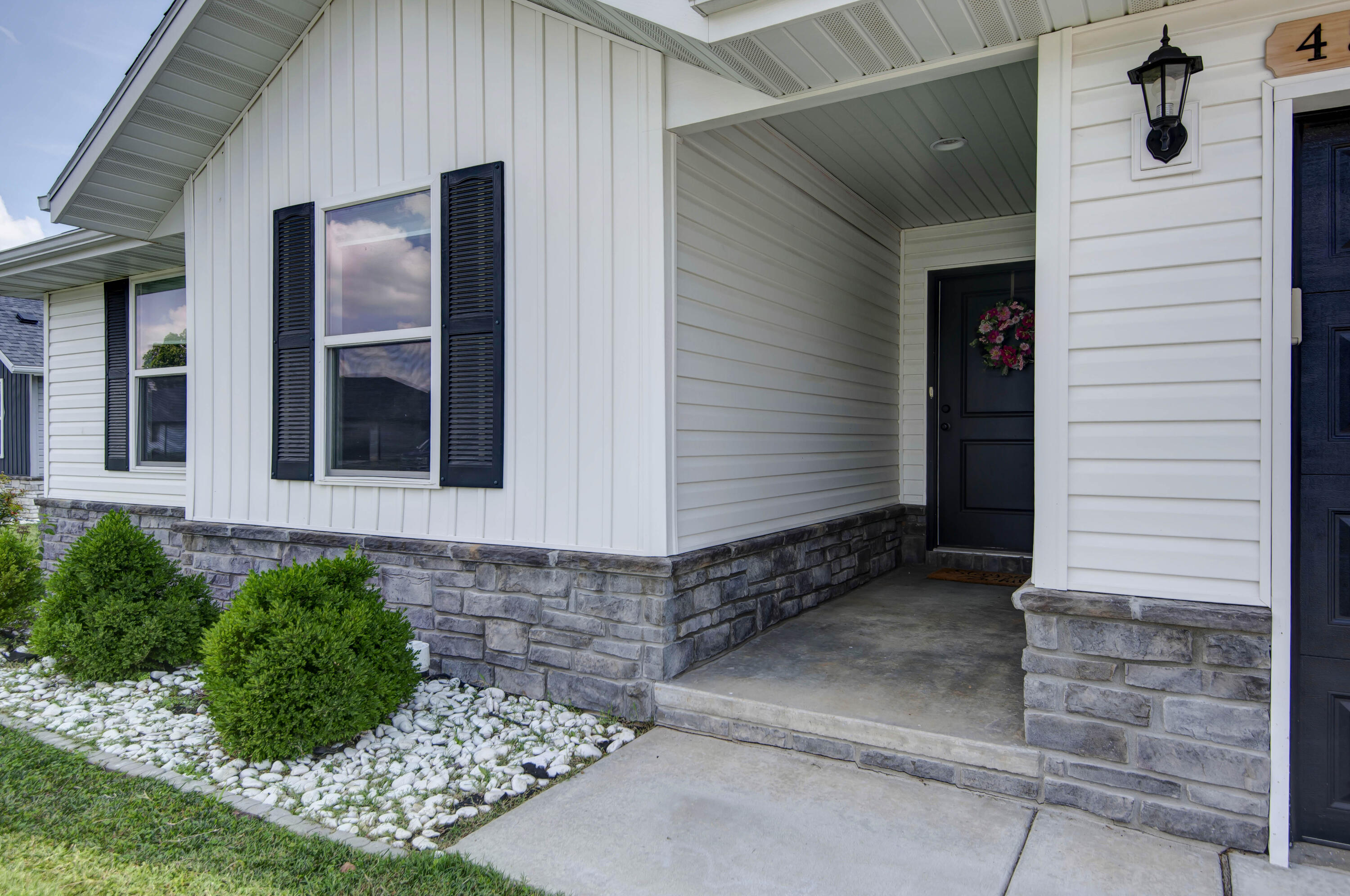 458 Ethan Avenue Property Photo 2