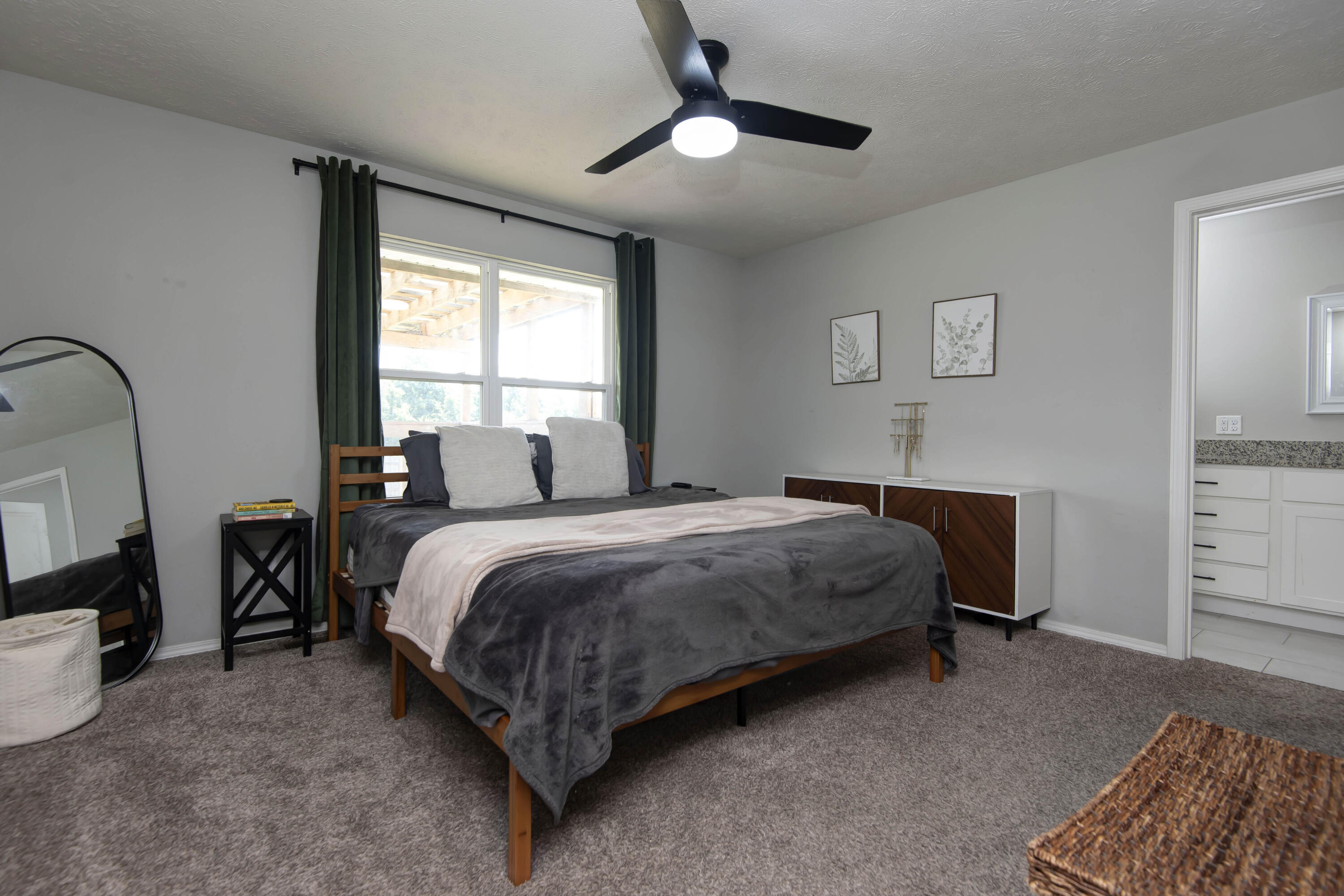 458 Ethan Avenue Property Photo 10