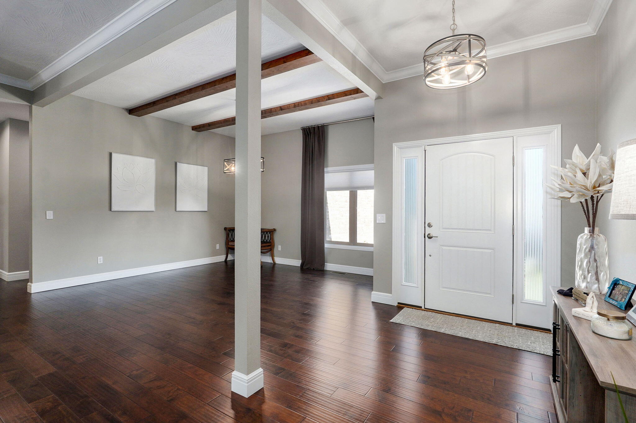 2315 West Darby Street Property Photo 6