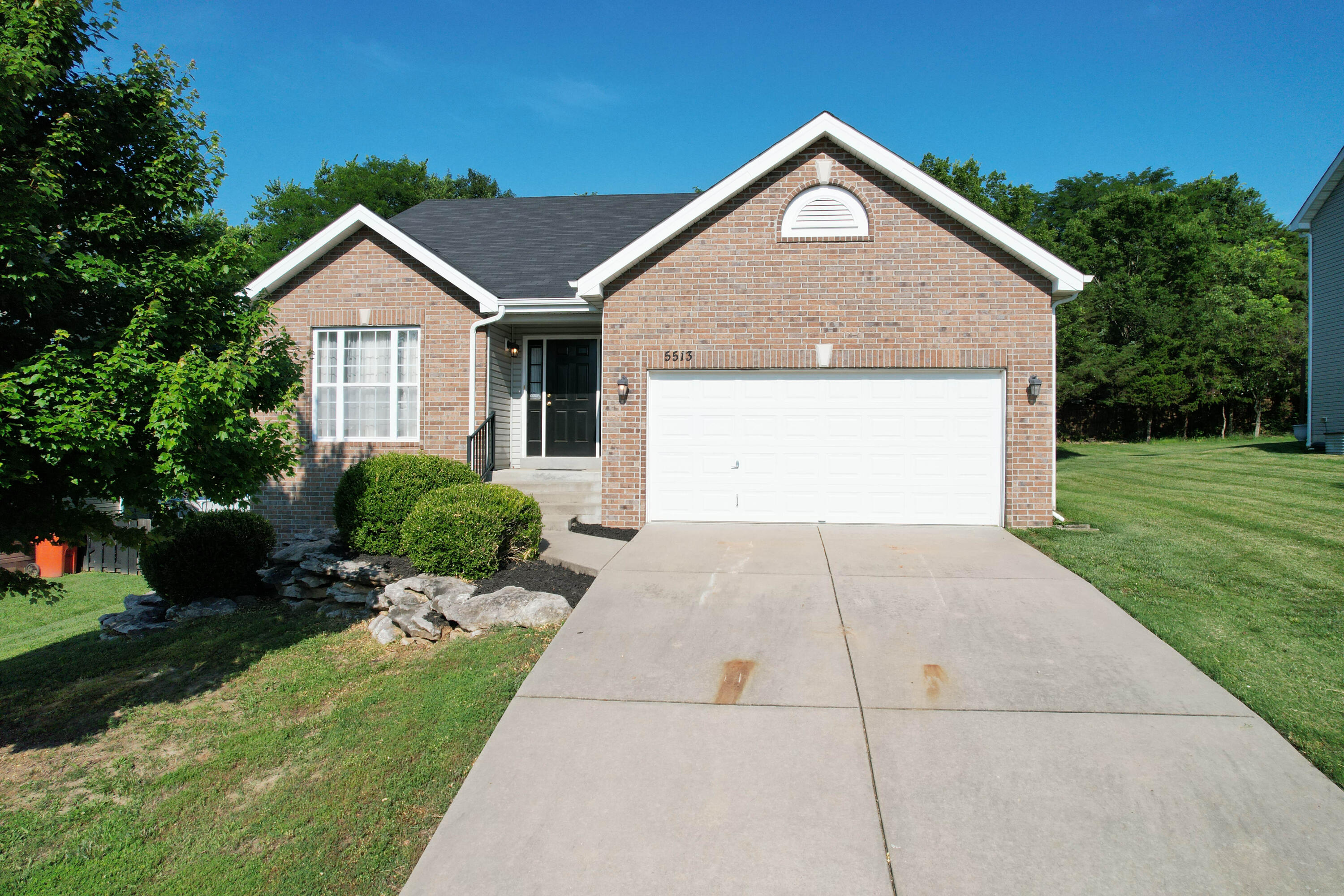 5513 South Faust Avenue Property Photo 24