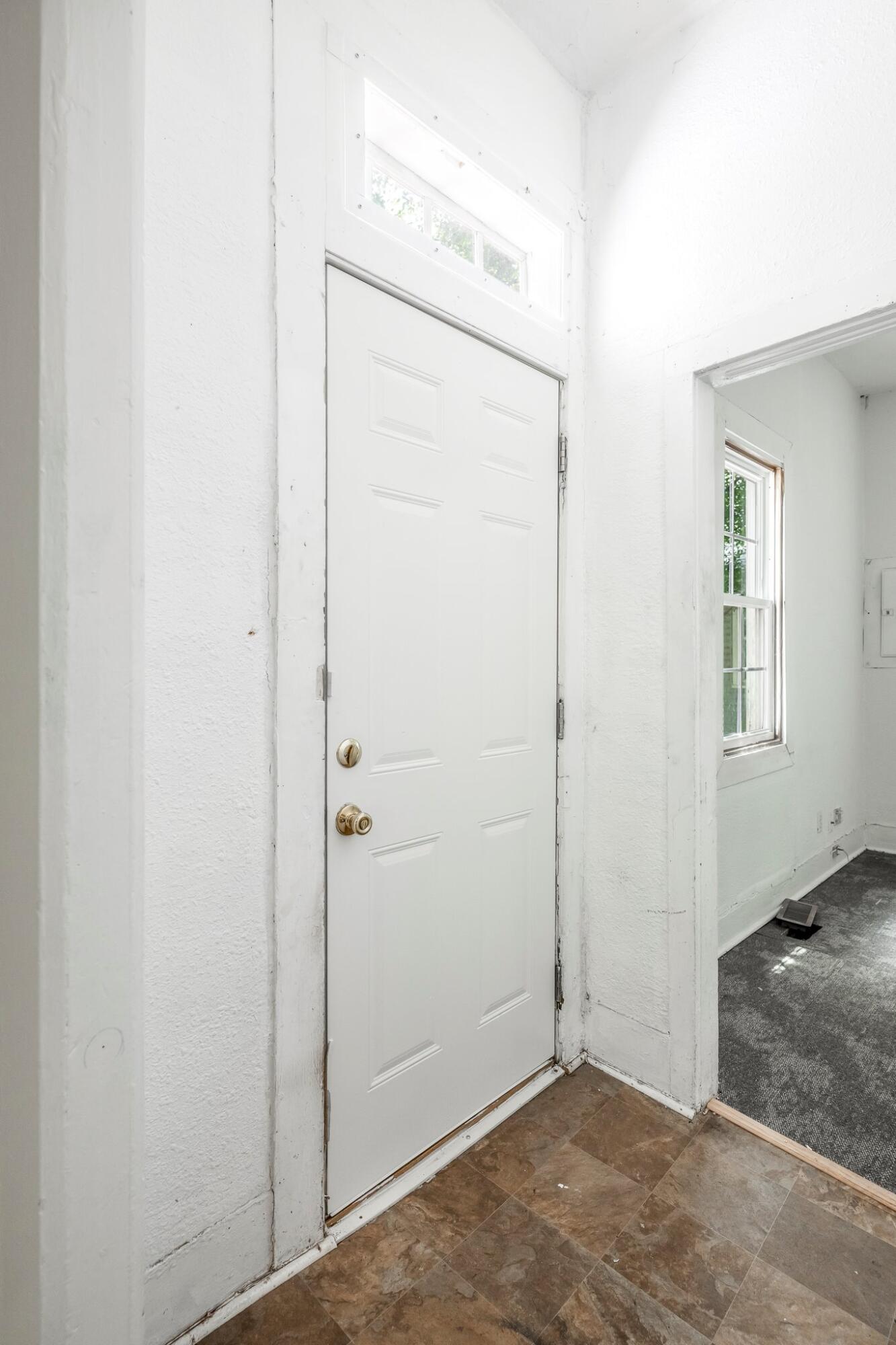 2225 North National Avenue Property Photo 4