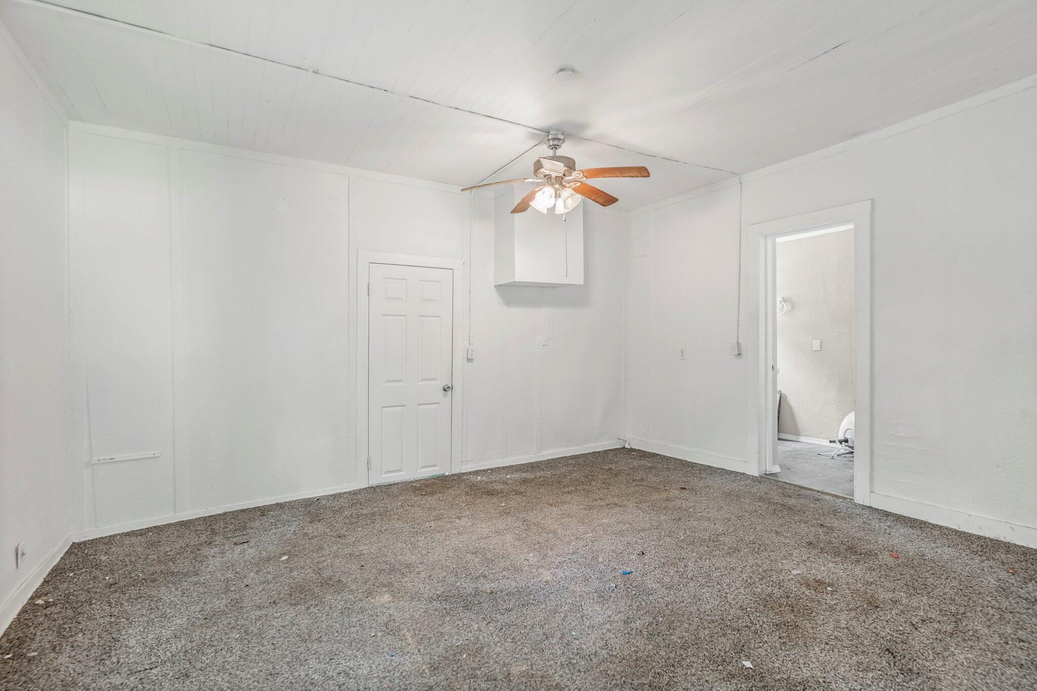 2225 North National Avenue Property Photo 7