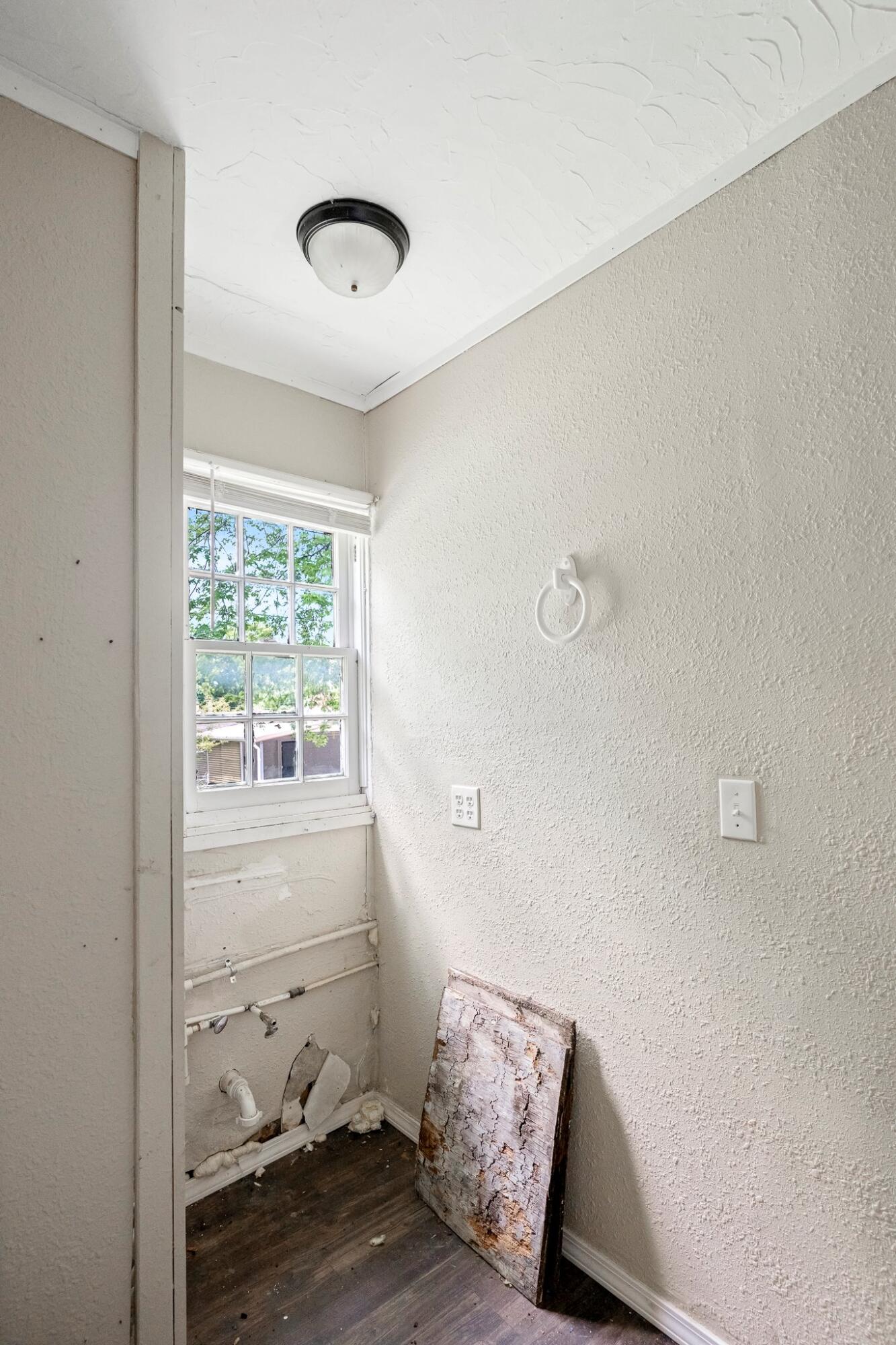 2225 North National Avenue Property Photo 9