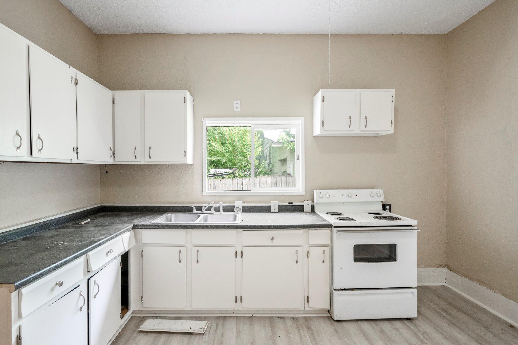 2225 North National Avenue Property Photo 12