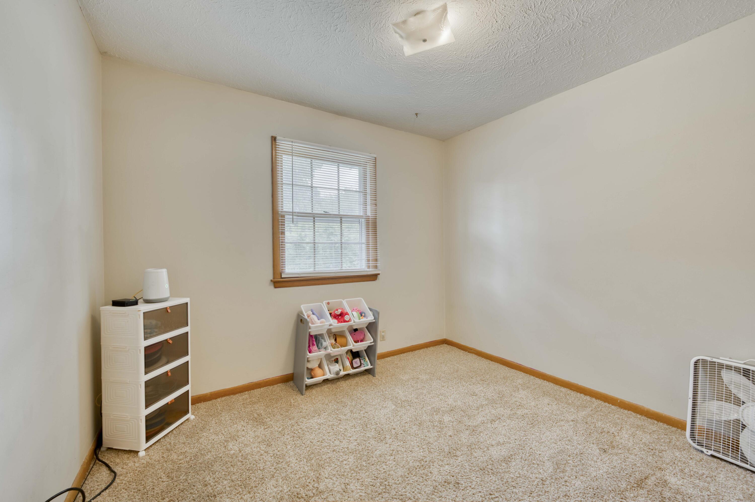 940 East Sayer Street Property Photo 23