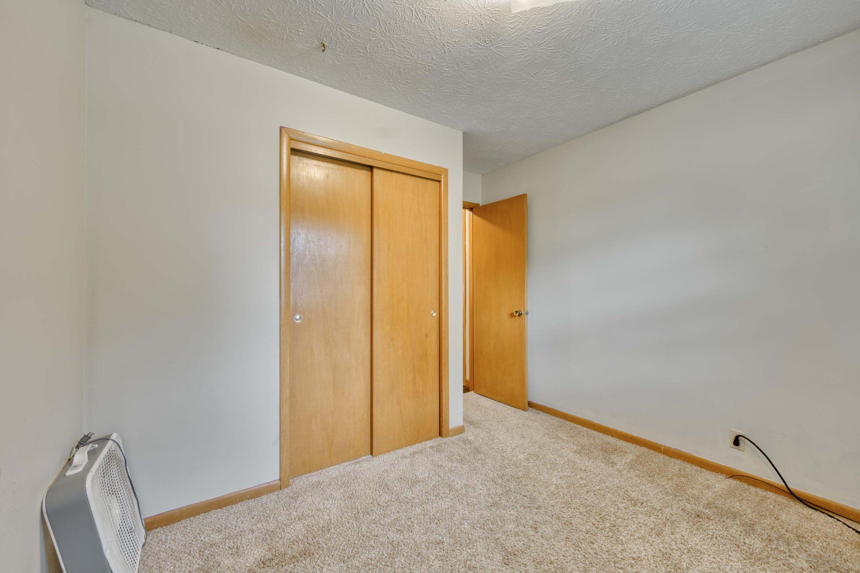940 East Sayer Street Property Photo 24