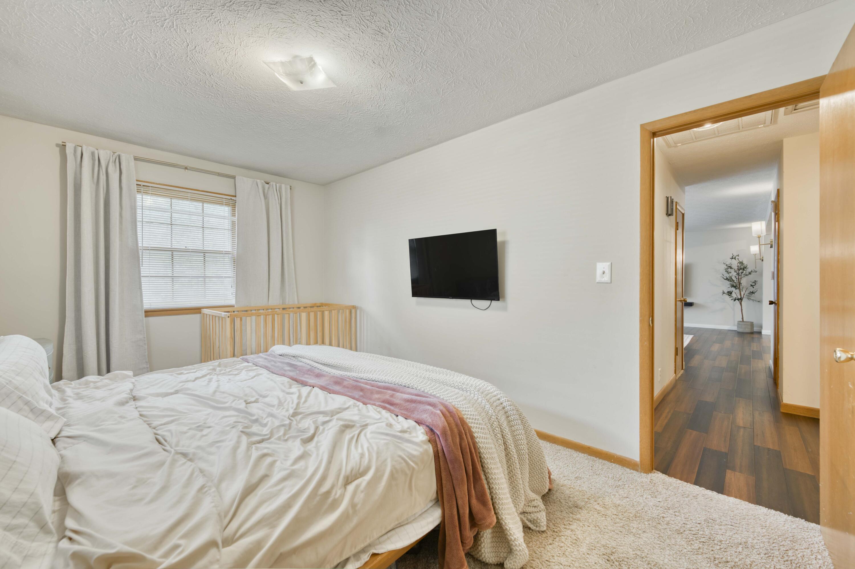 940 East Sayer Street Property Photo 26