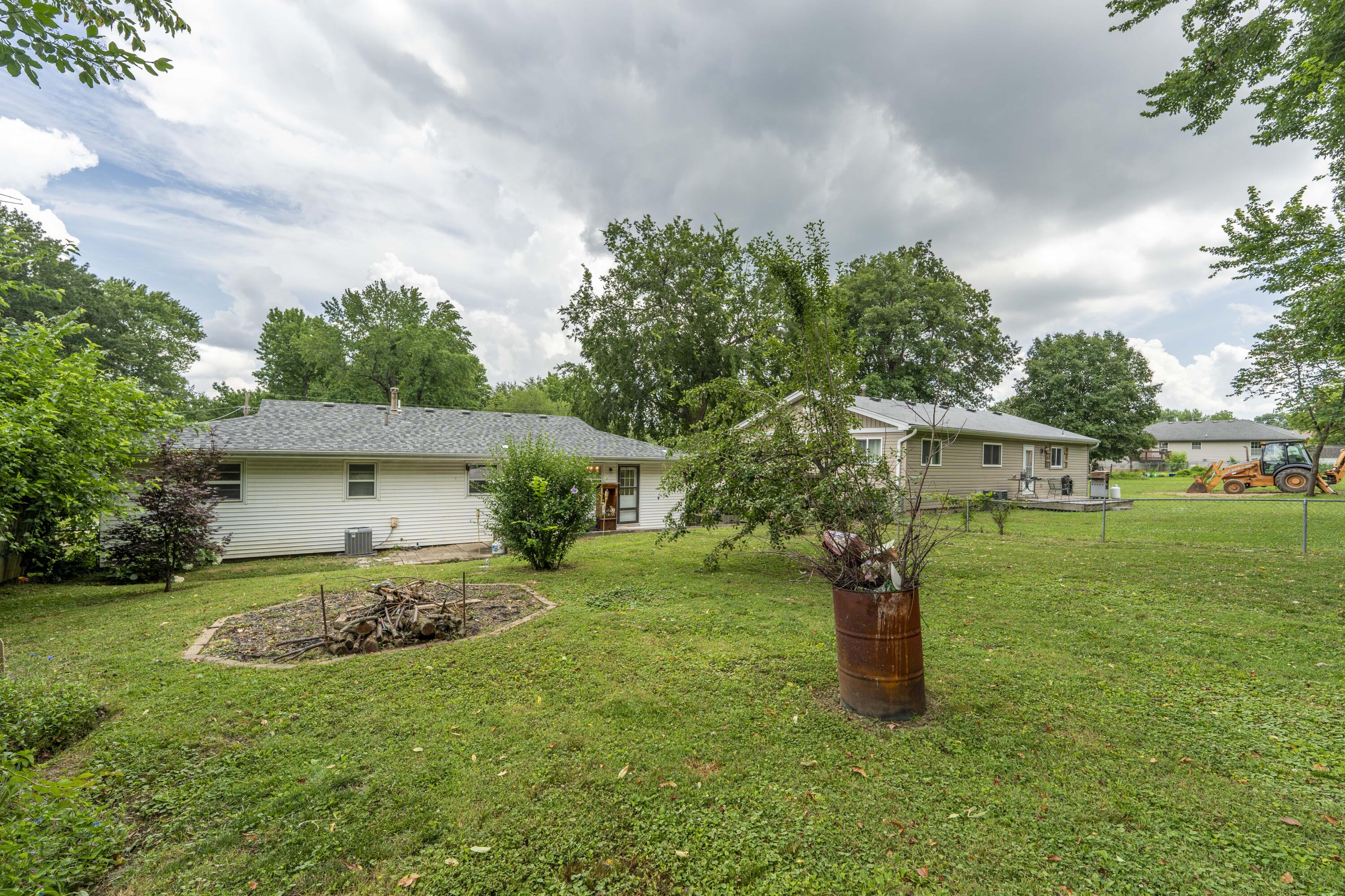 940 East Sayer Street Property Photo 32