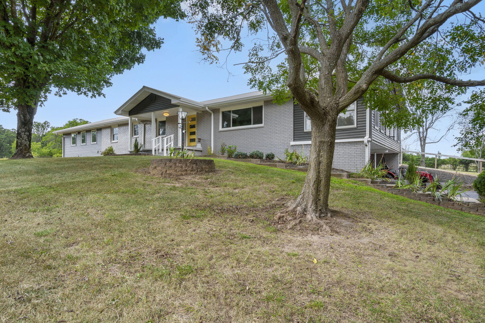 5295 East Farm Road 138 Property Photo 4