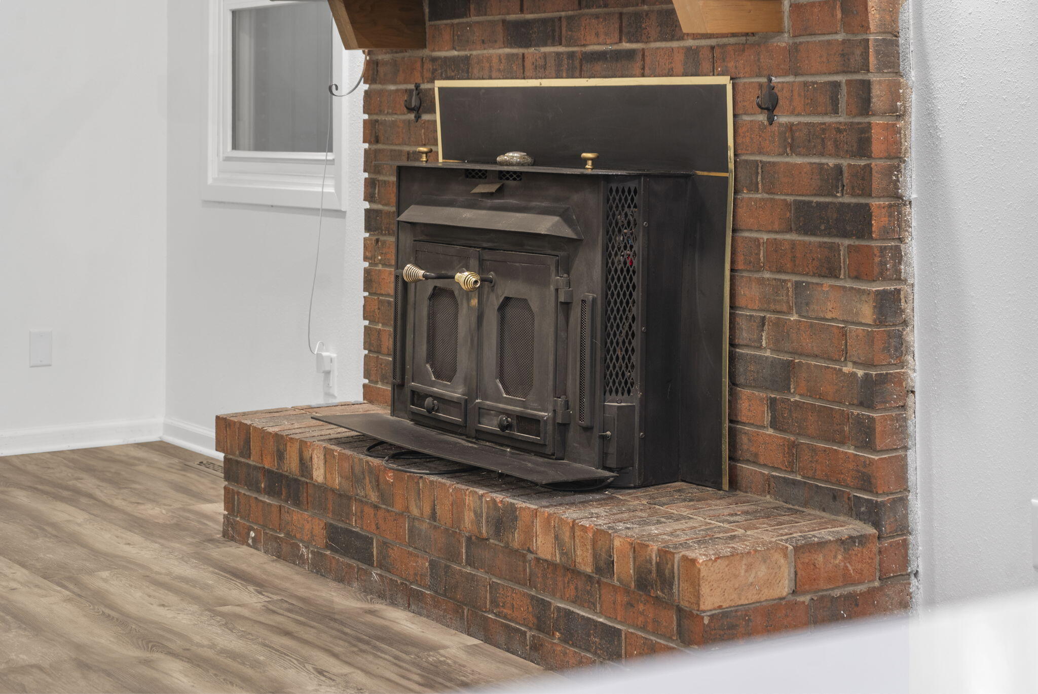 5295 East Farm Road 138 Property Photo 10