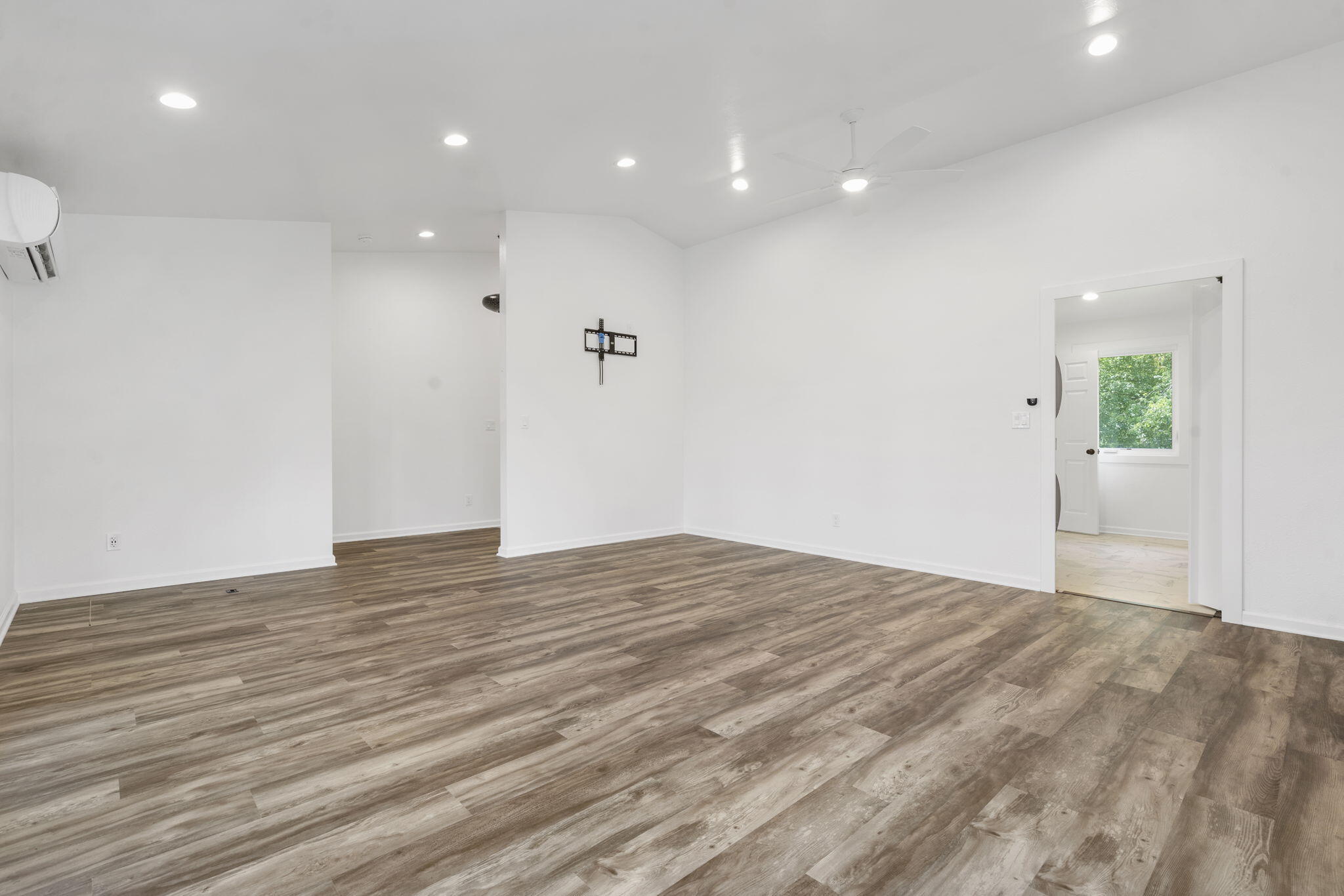 5295 East Farm Road 138 Property Photo 22