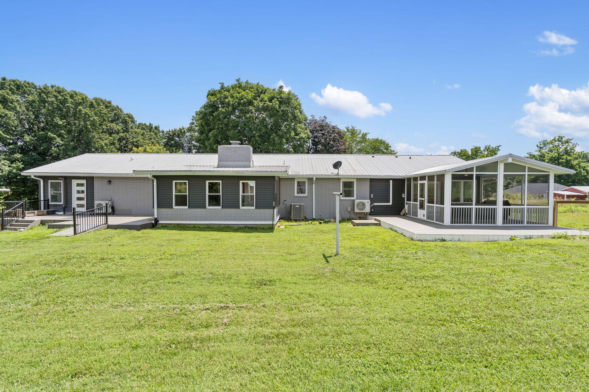 5295 East Farm Road 138 Property Photo 37