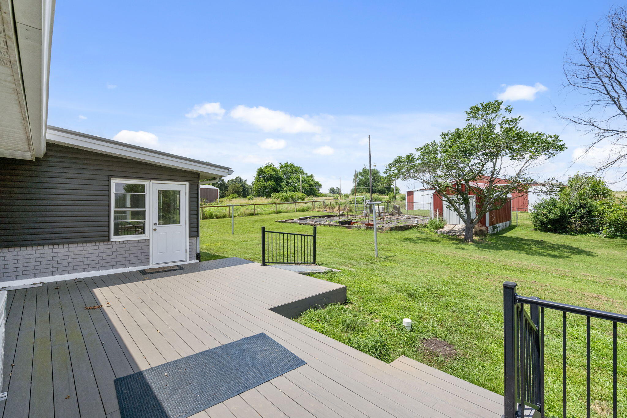 5295 East Farm Road 138 Property Photo 46