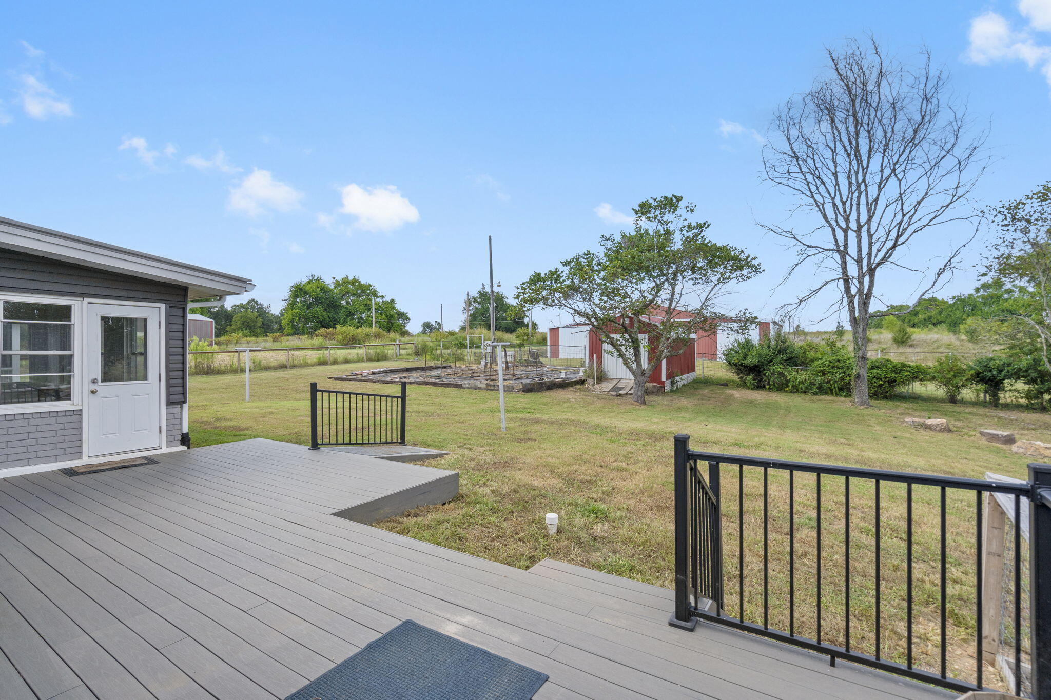 5295 East Farm Road 138 Property Photo 51