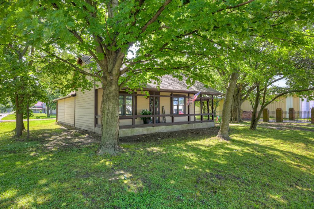 122 North Main Street Property Photo 38