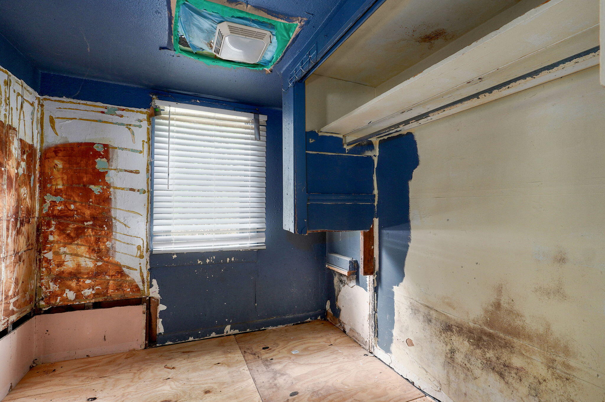 2025 North Roosevelt Avenue Property Photo 8