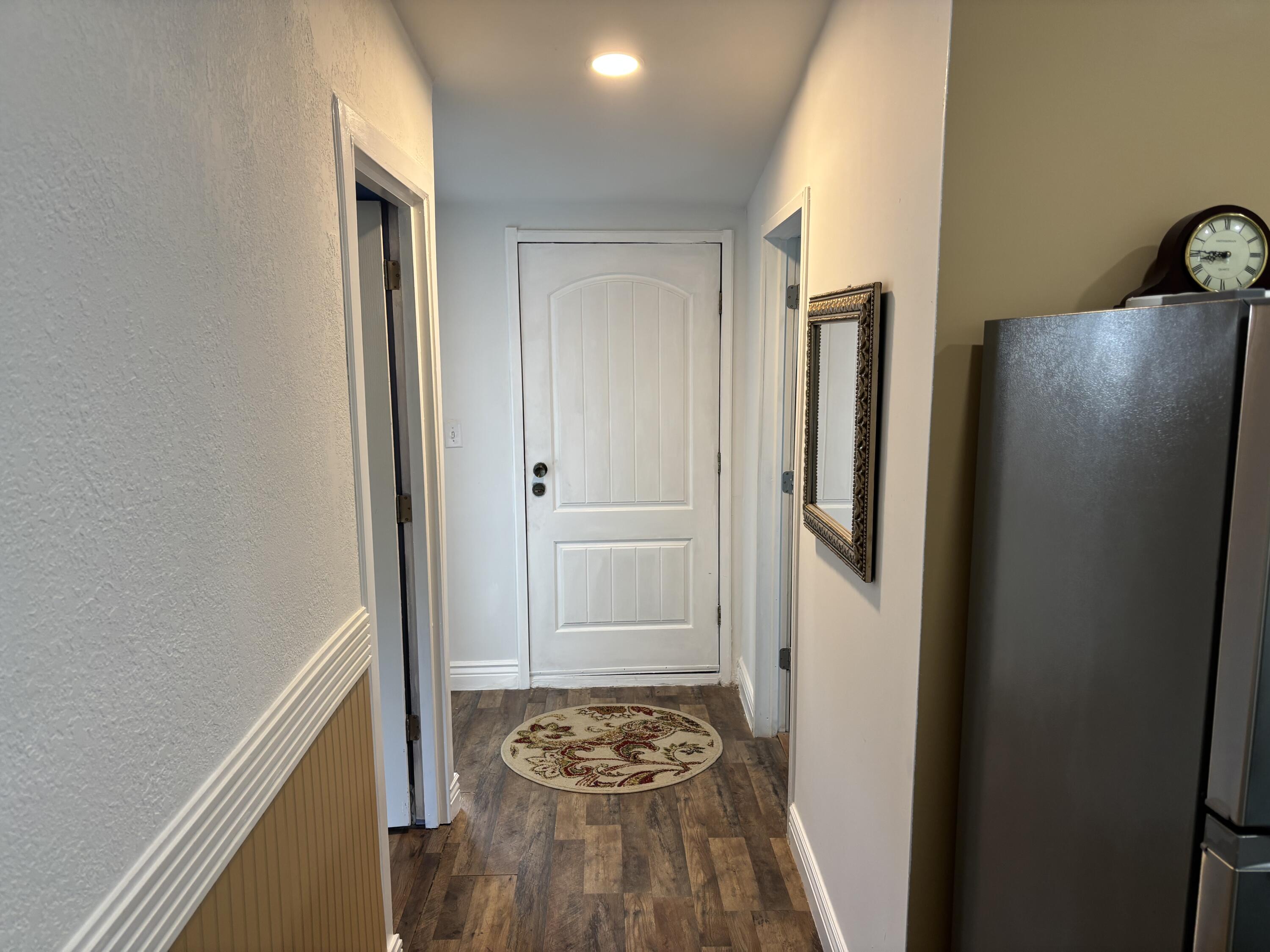 1104 North Oak Street Property Photo 10