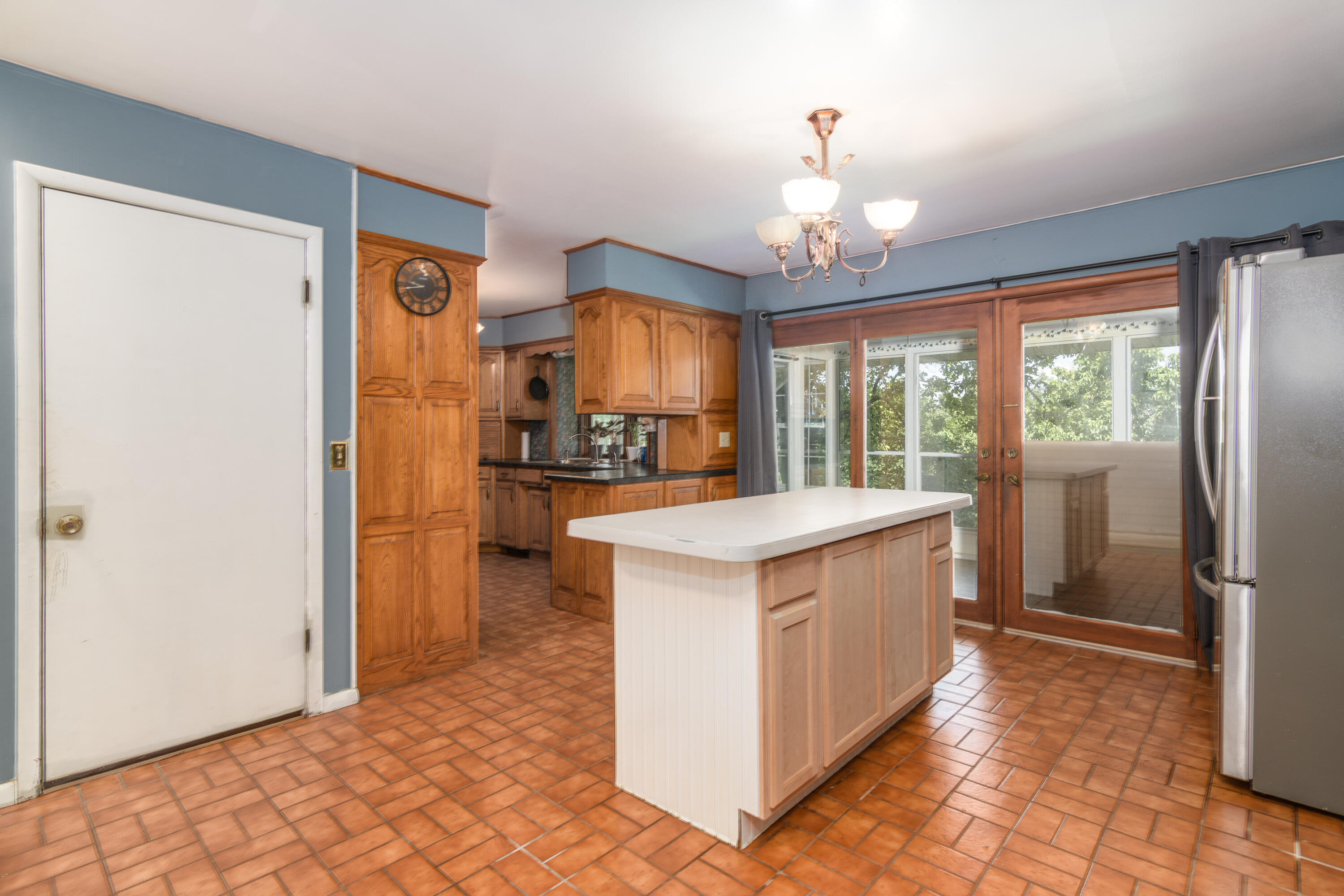 753 Wayland Drive Property Photo 19