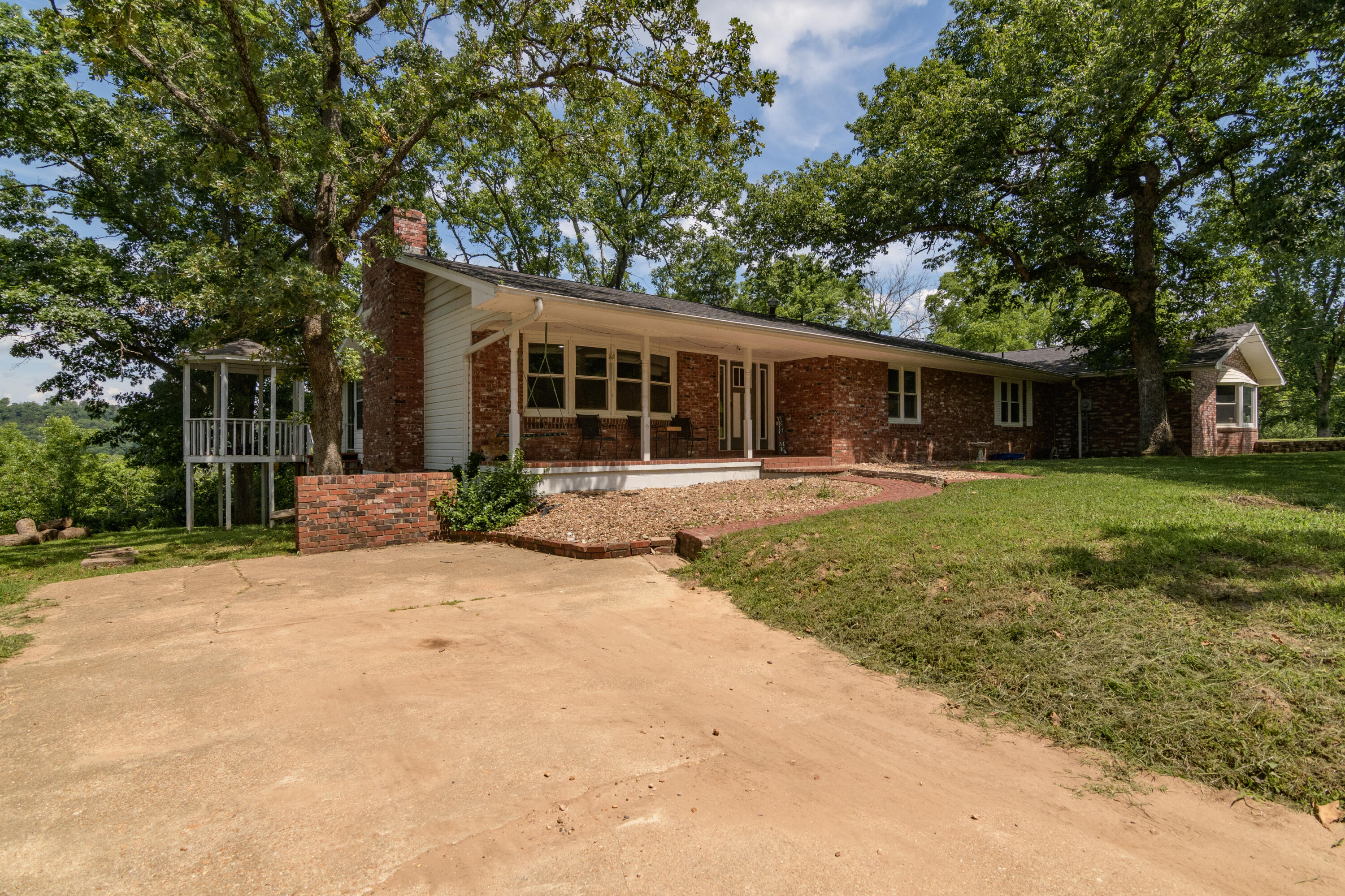 753 Wayland Drive Property Photo 42