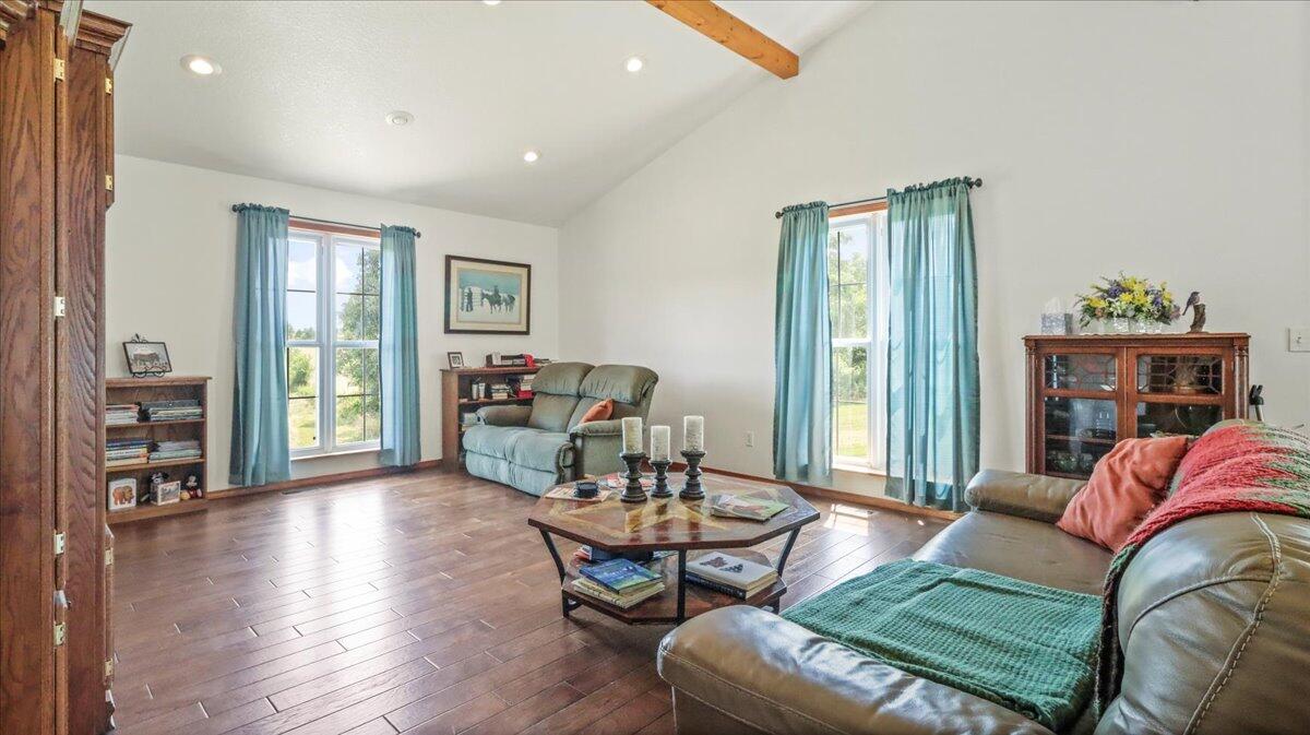 6532 State Route W Property Photo 6