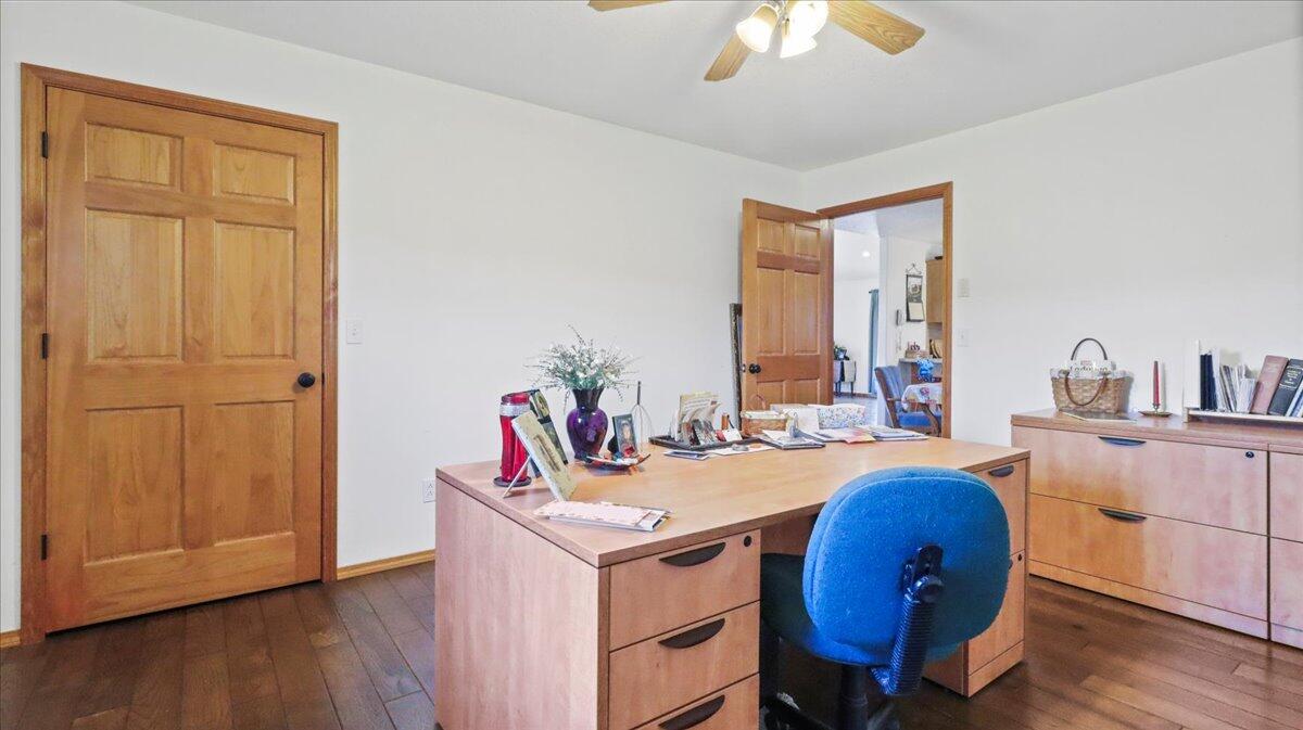 6532 State Route W Property Photo 13