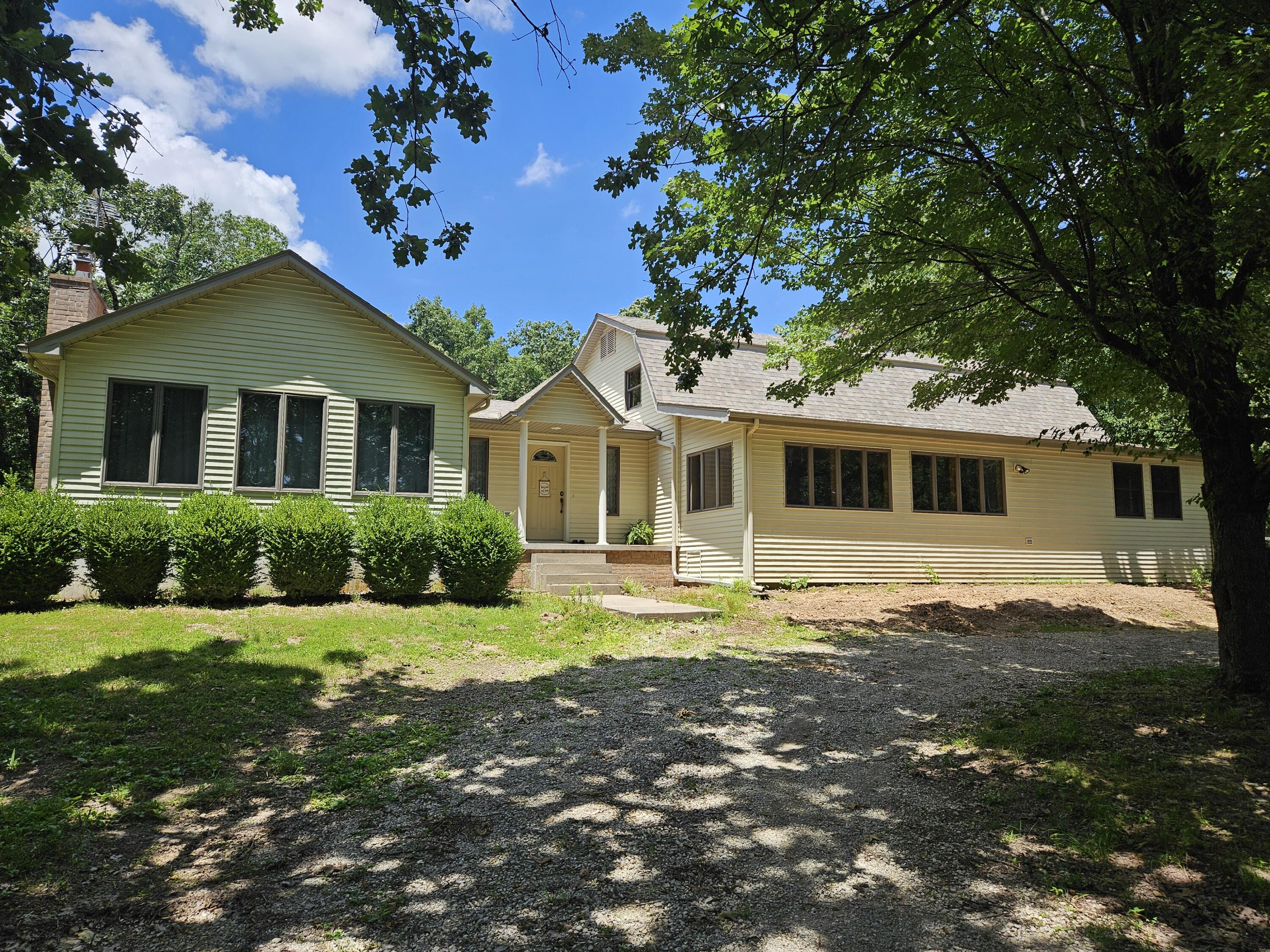 8696 Lawrence 2226 Property Photo 1
