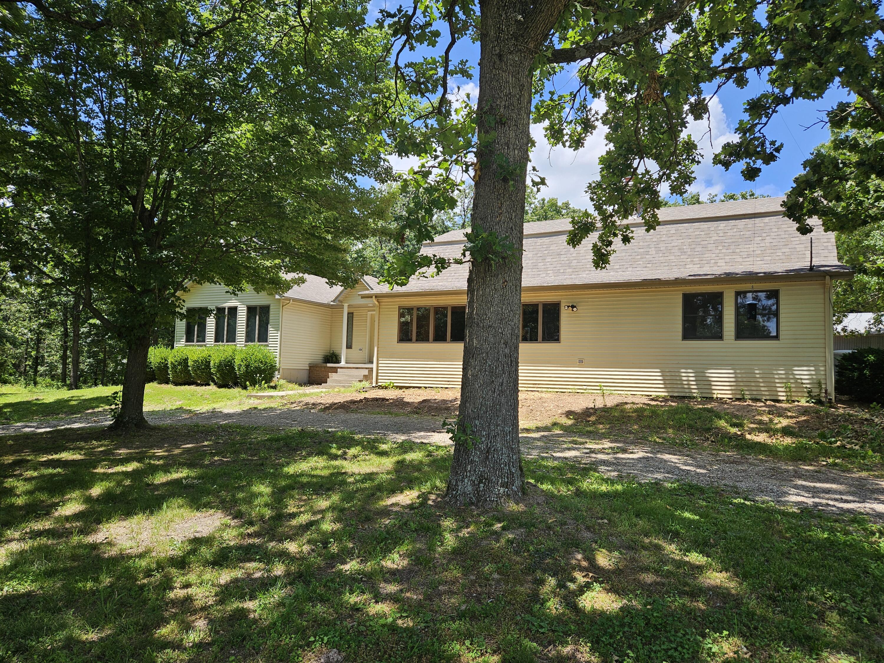 8696 Lawrence 2226 Property Photo 2