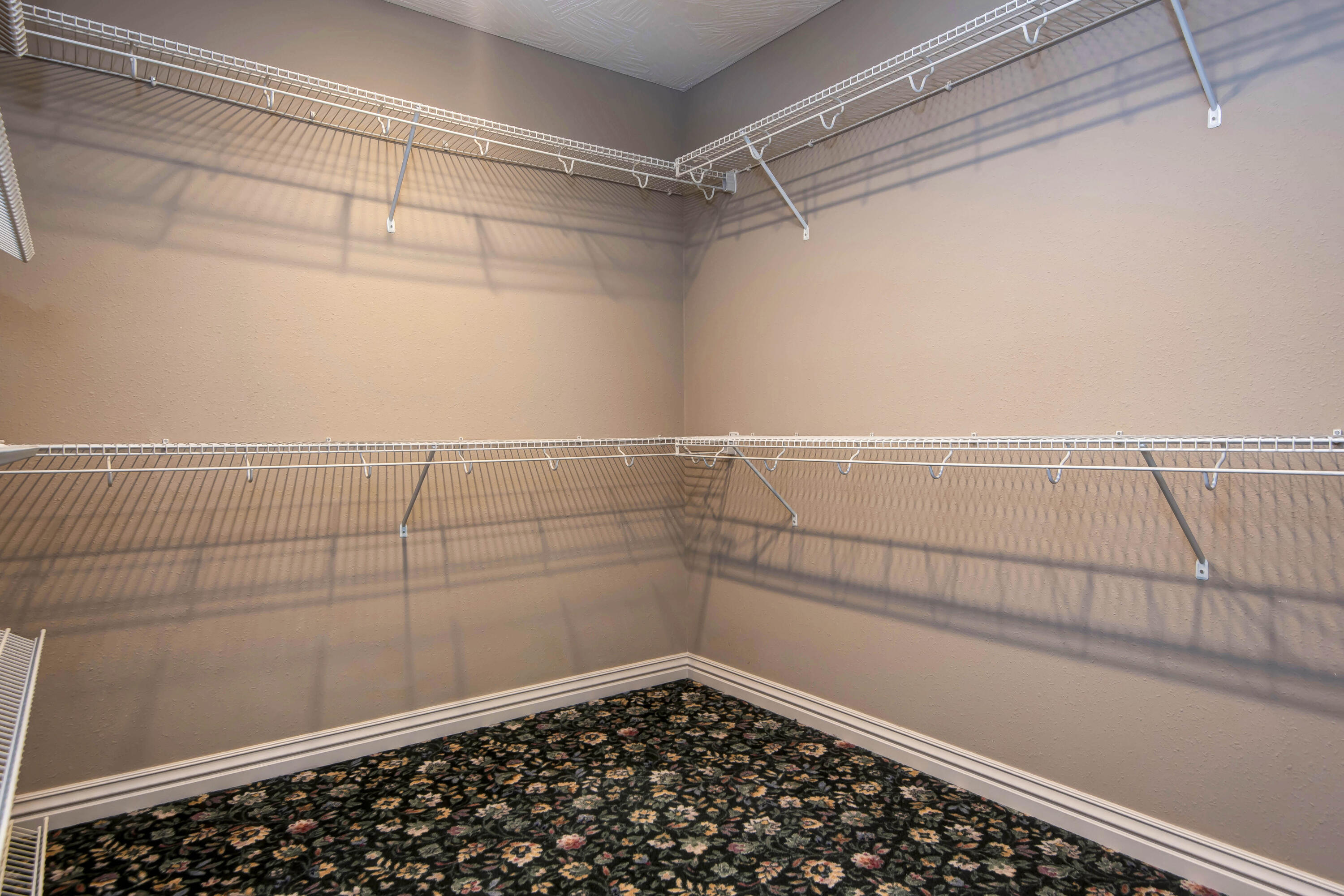 5795 South Wedgewood Avenue Property Photo 19