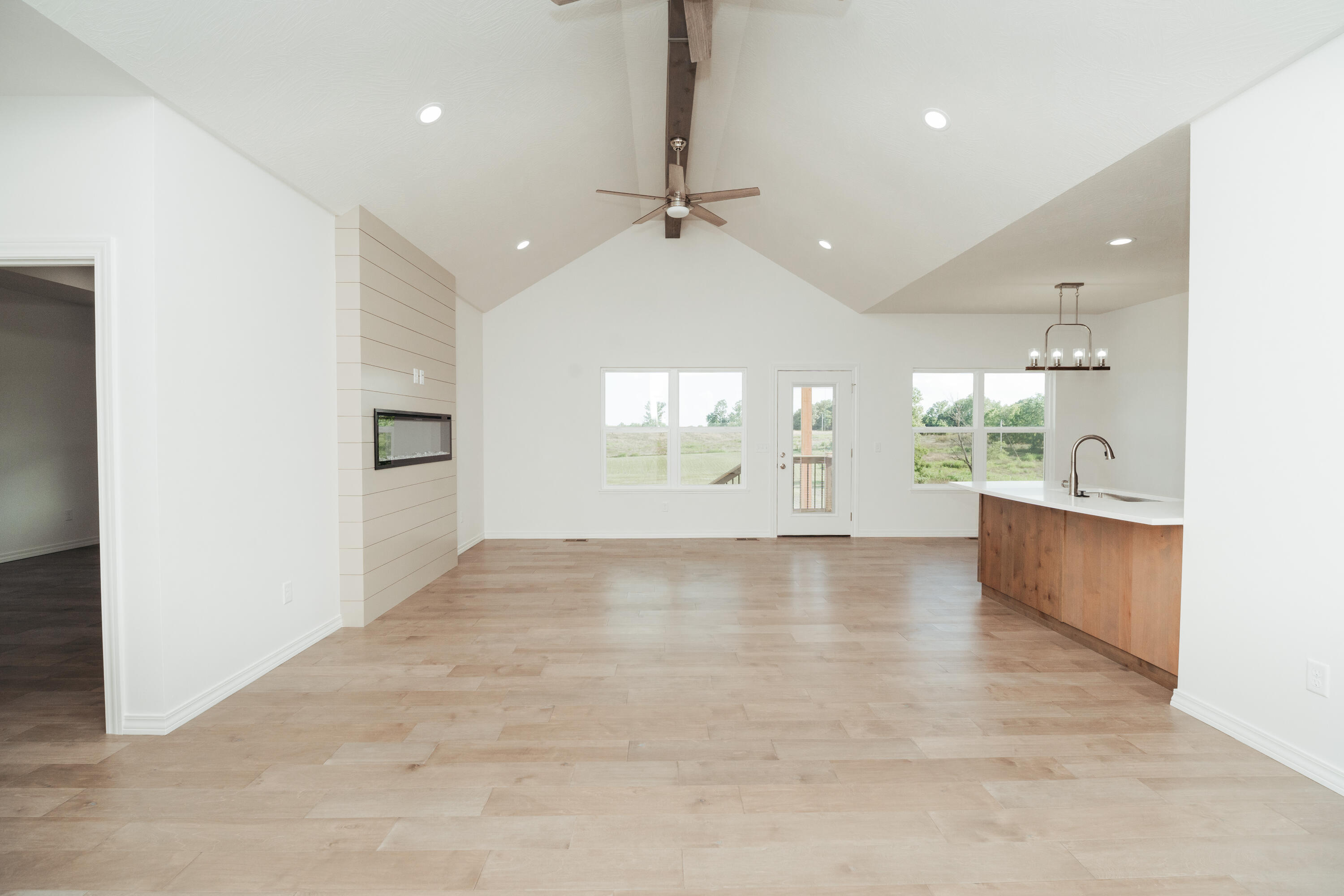 2654 Silver Lake Road Property Photo 13