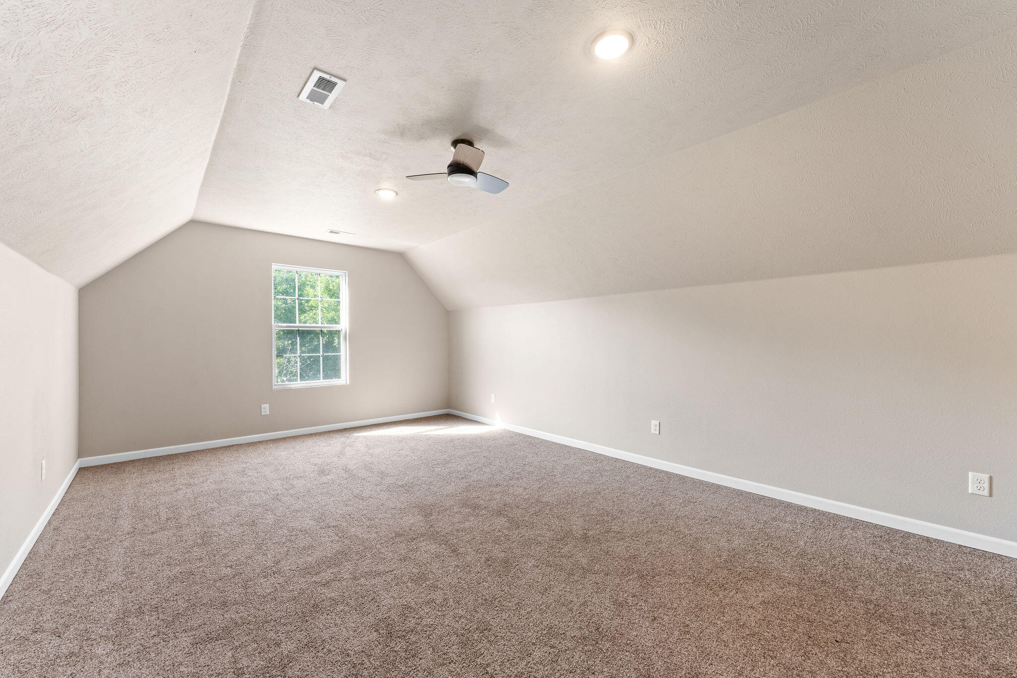 2505 Talking Rocks Road Property Photo 28