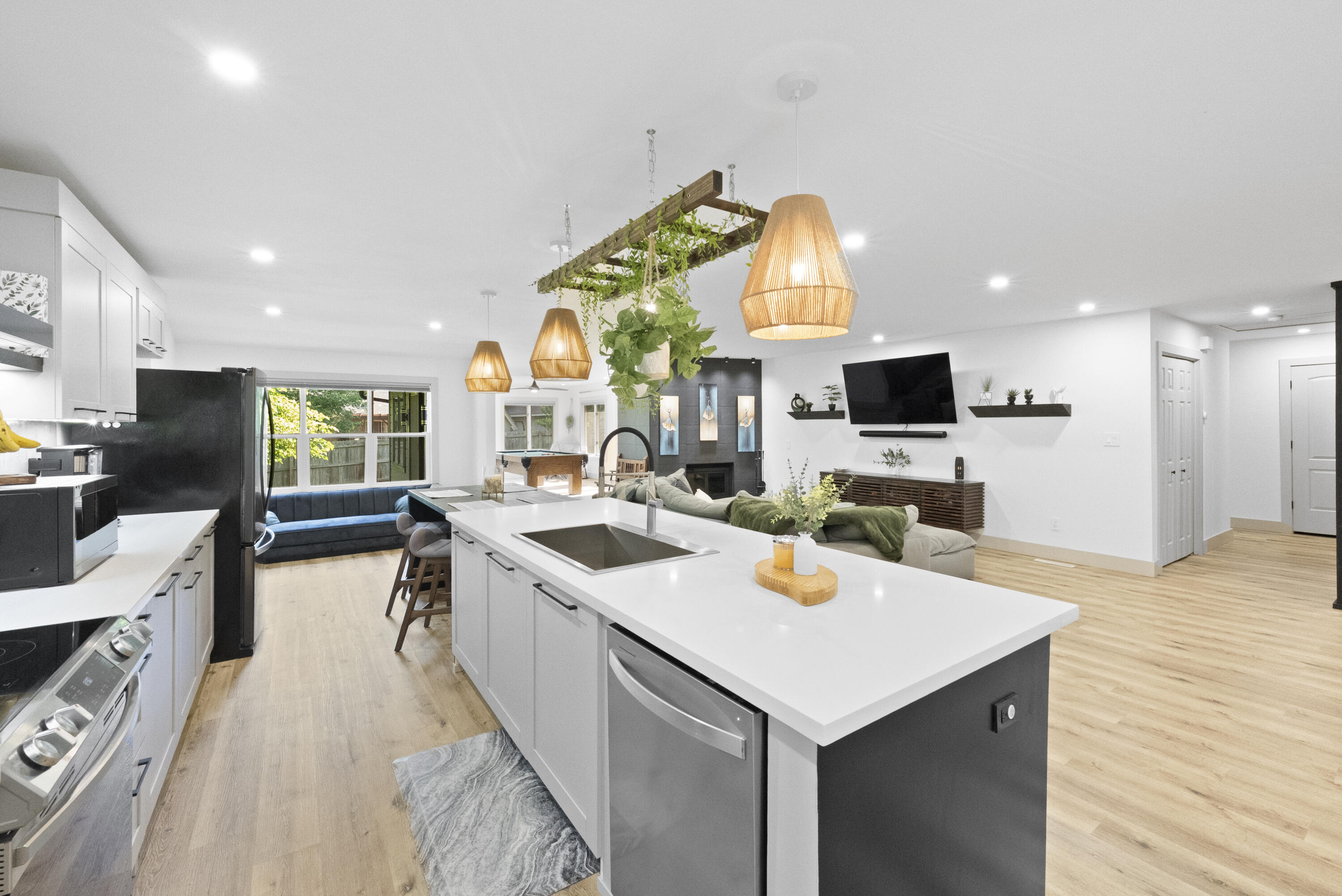 841 West Primrose Street Property Photo 5