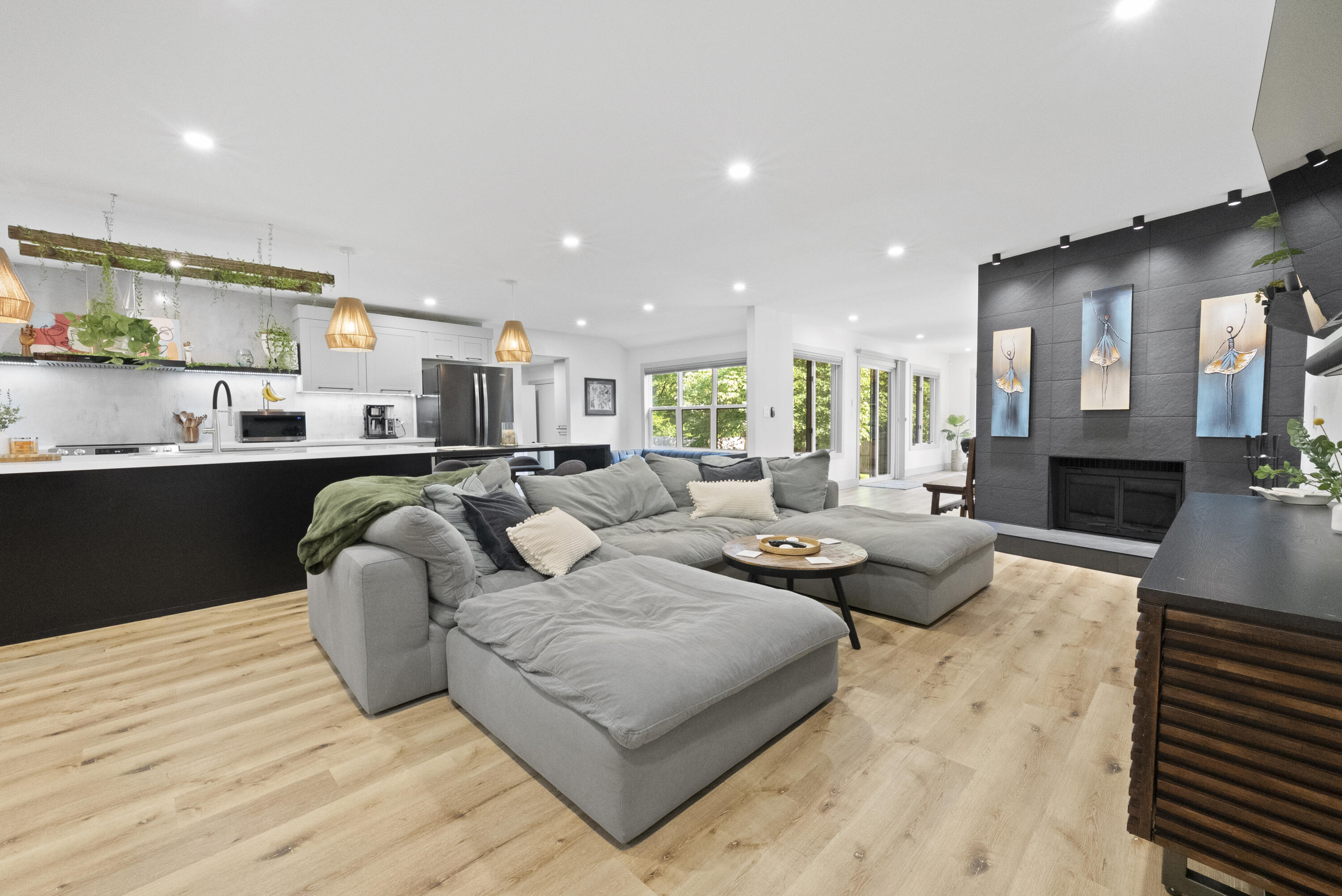 841 West Primrose Street Property Photo 12