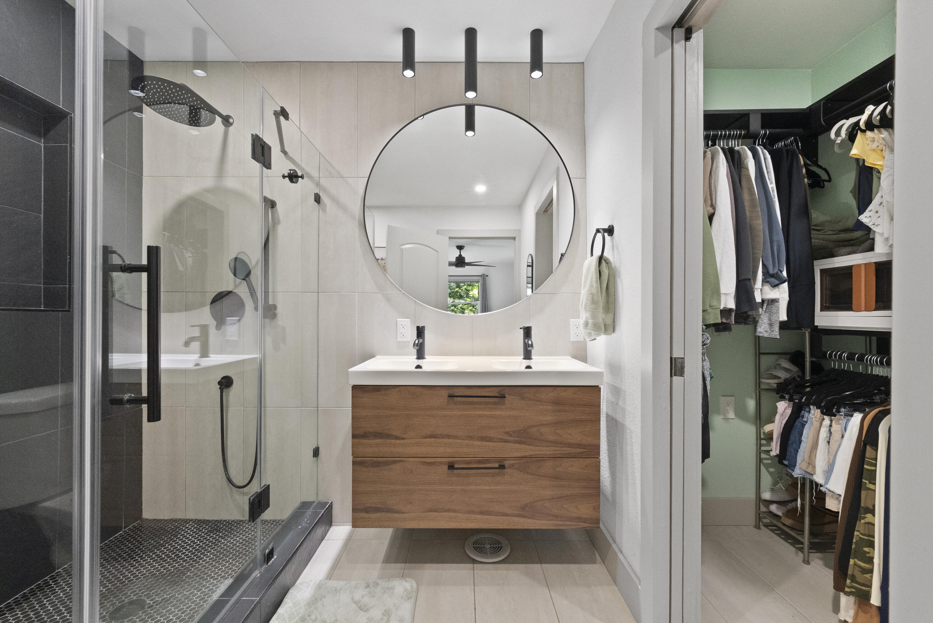 841 West Primrose Street Property Photo 25