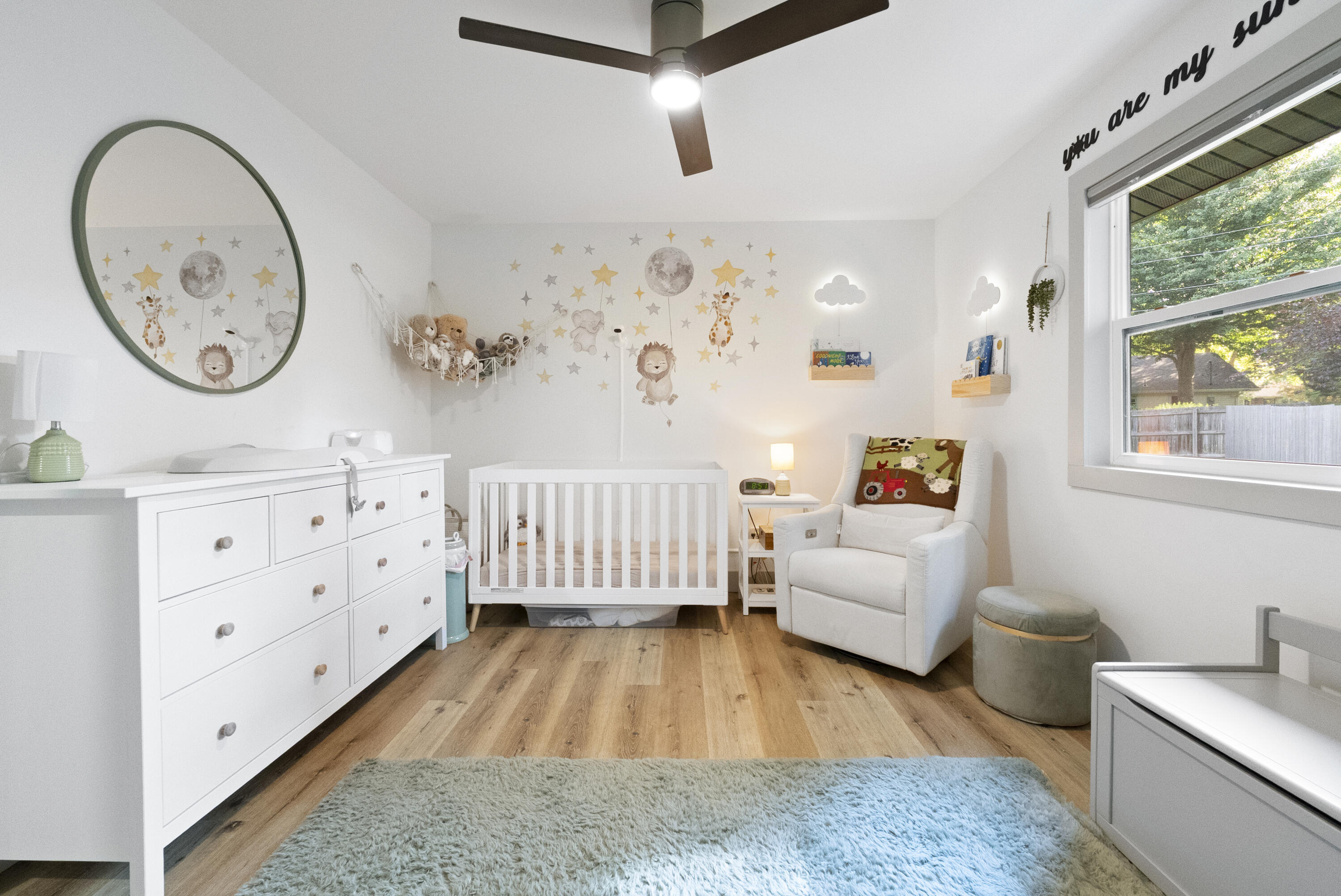 841 West Primrose Street Property Photo 26