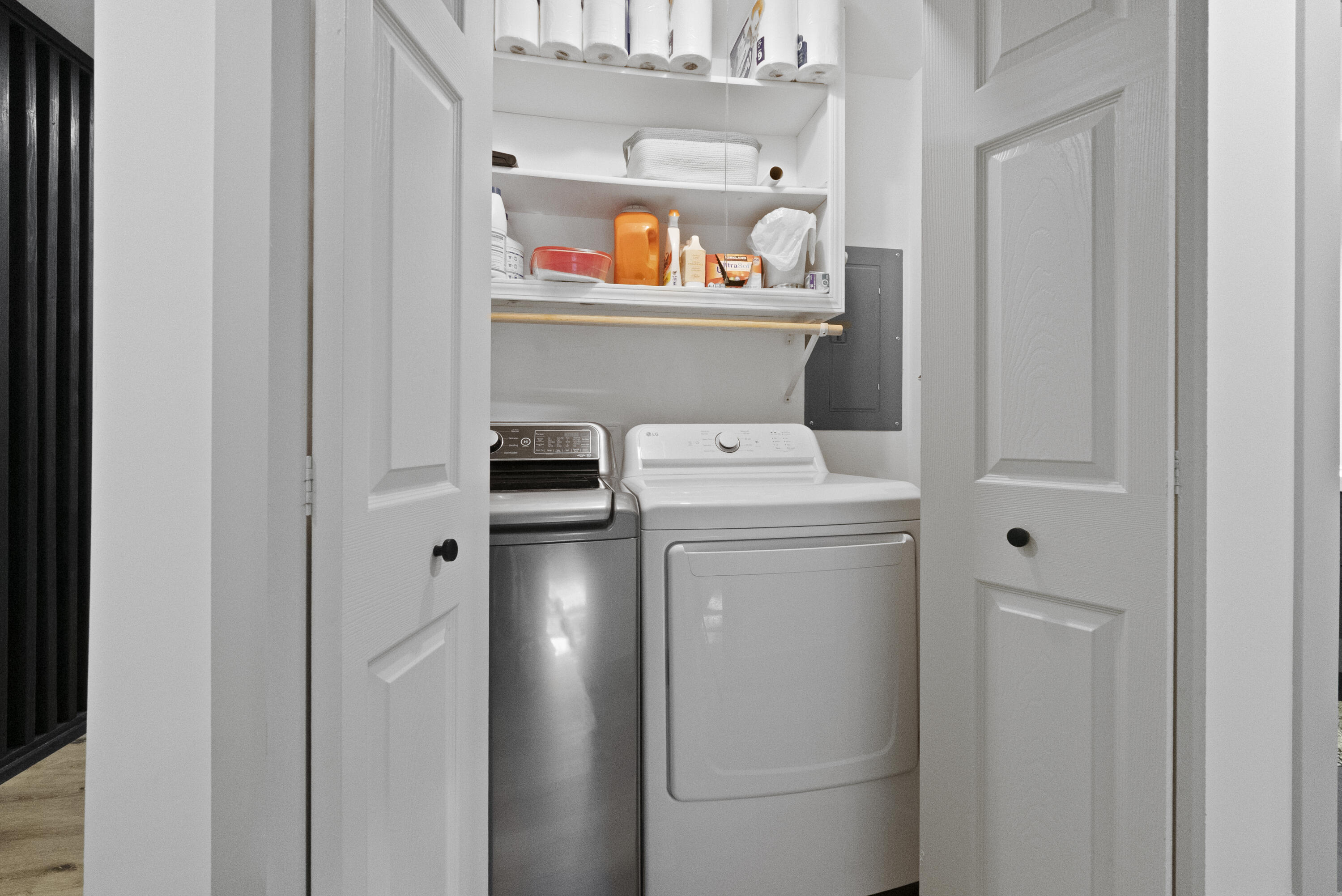 841 West Primrose Street Property Photo 36