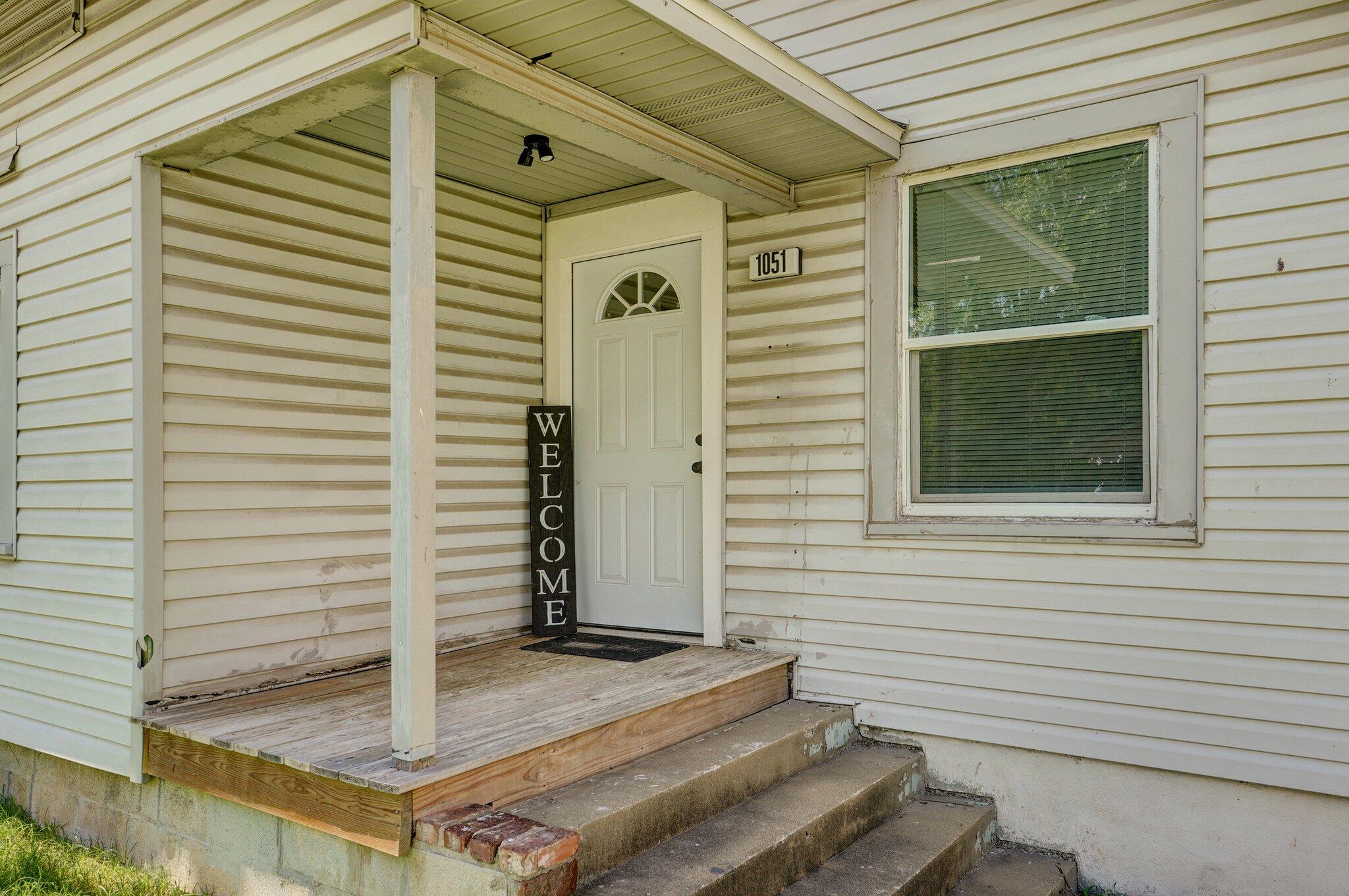 1051 West Hamilton Street Property Photo 4