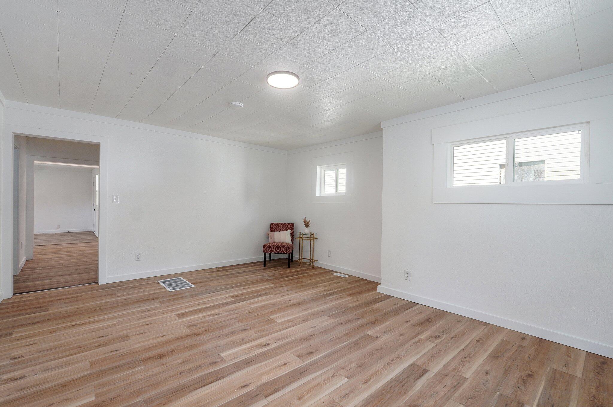 1051 West Hamilton Street Property Photo 9