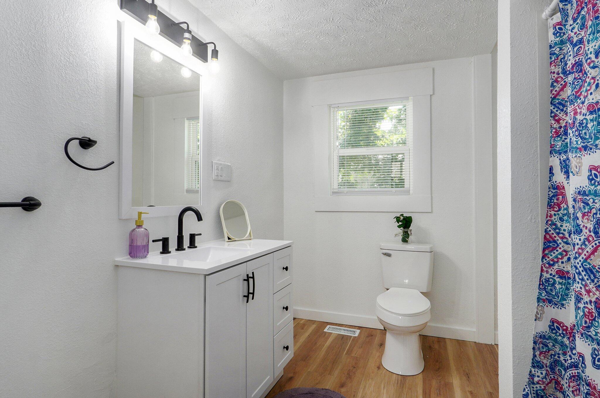 1051 West Hamilton Street Property Photo 13