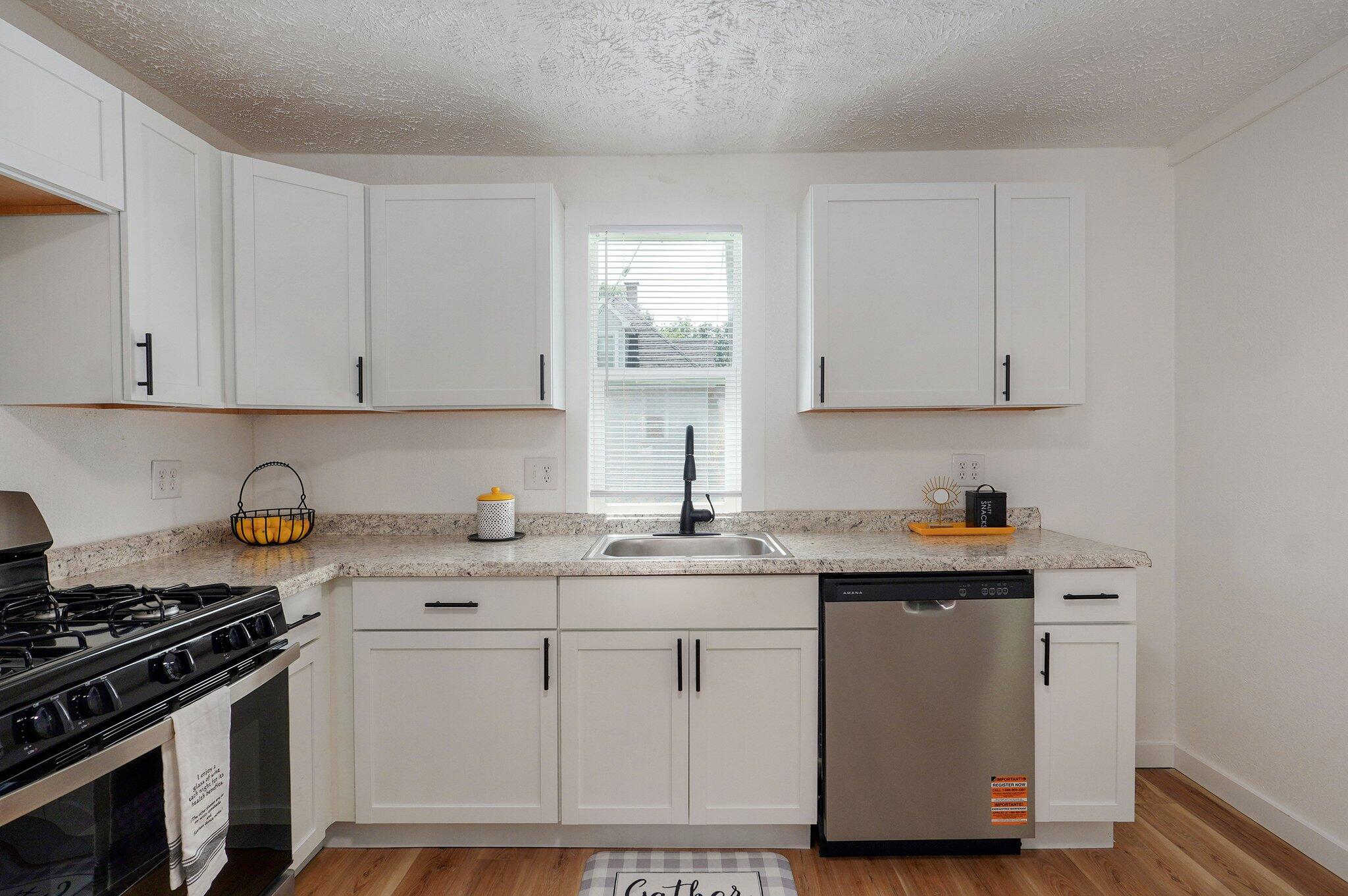1051 West Hamilton Street Property Photo 19